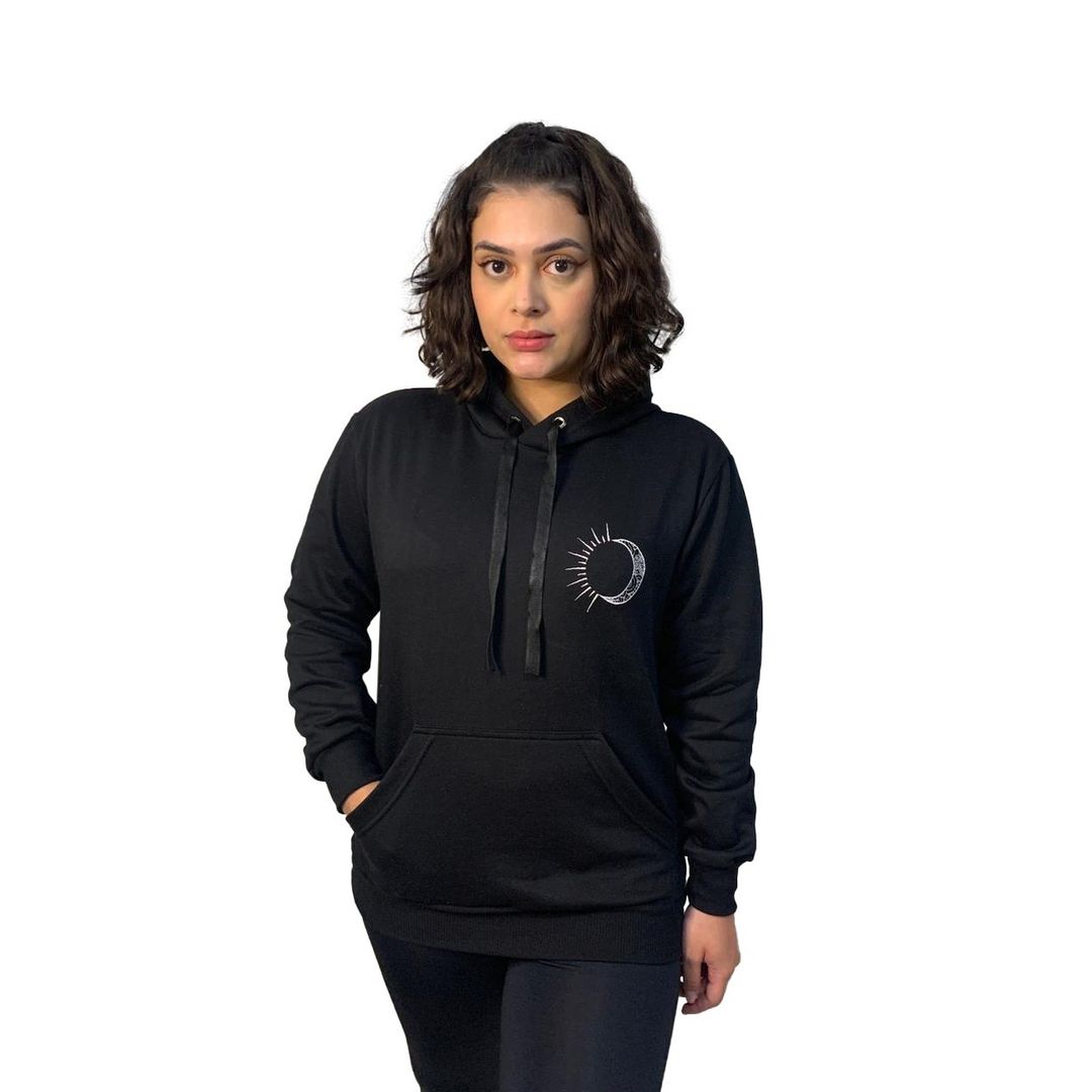 Blusa Moletom Bordad... - Divina Luna