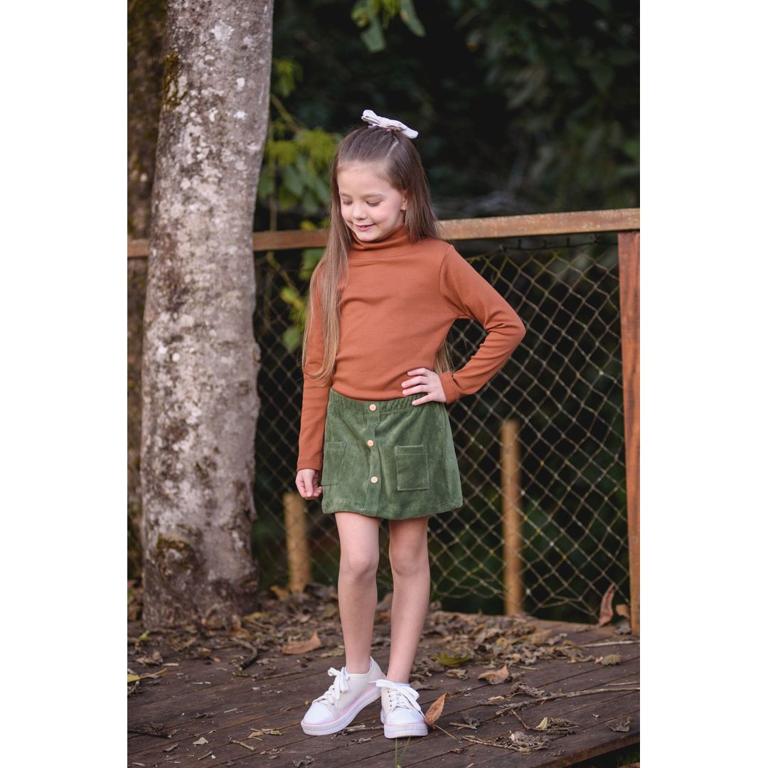 CAMISETA GOLA ALTA - MARROM