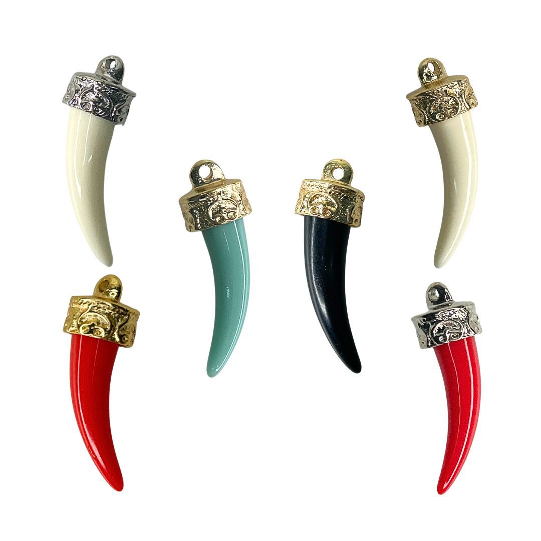 Pingente Dente de Sabre - 1 Uni - METALVALE BIJU