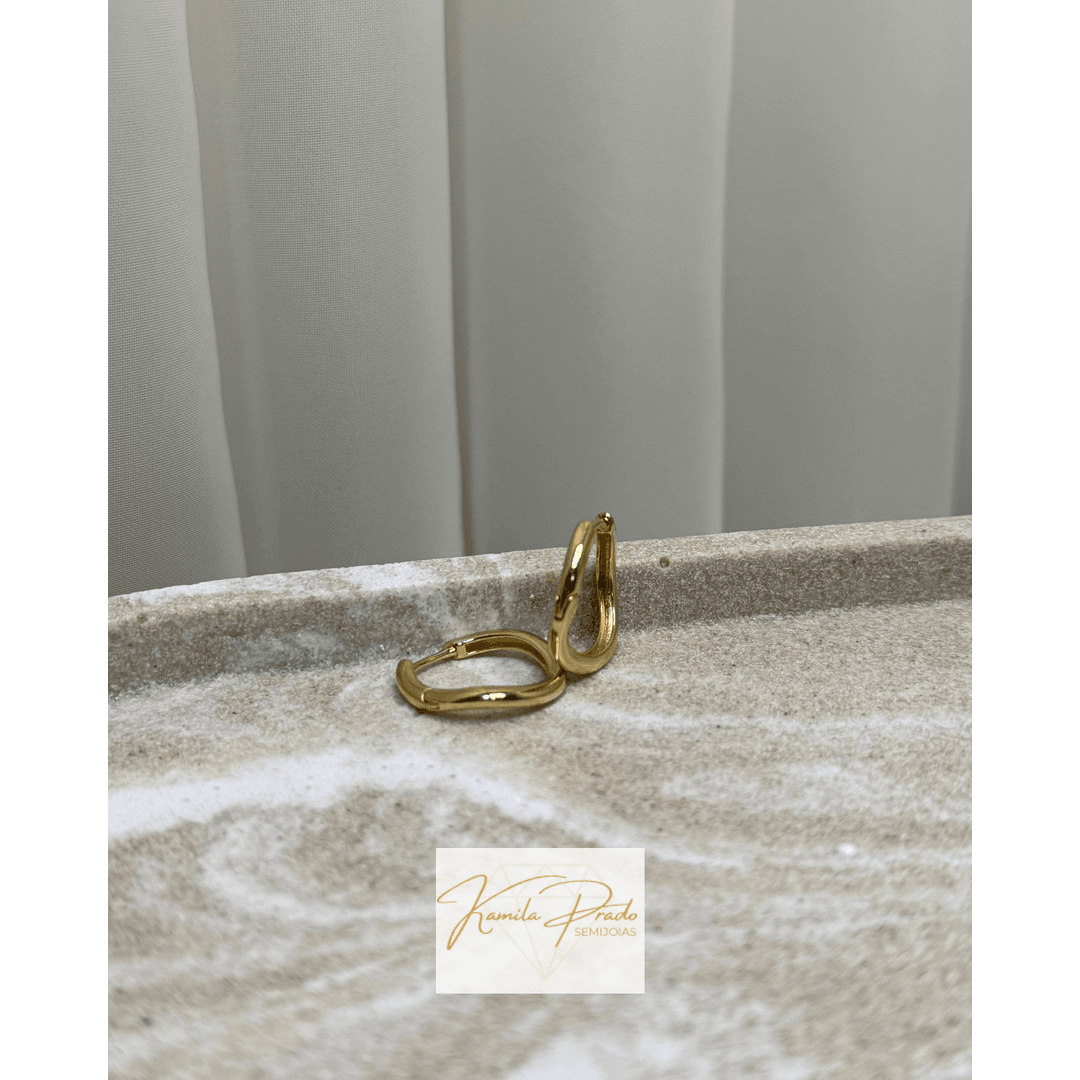 Brinco Argola Ondulada Médio Dourado - Kamila Prado