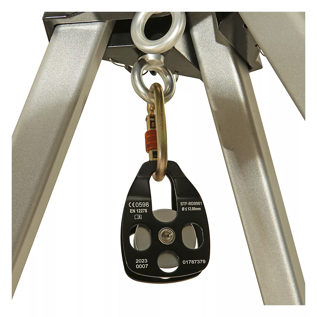 Tripé Steelflex de Alumínio com Base em Corrente - Ajuste de 1,15m