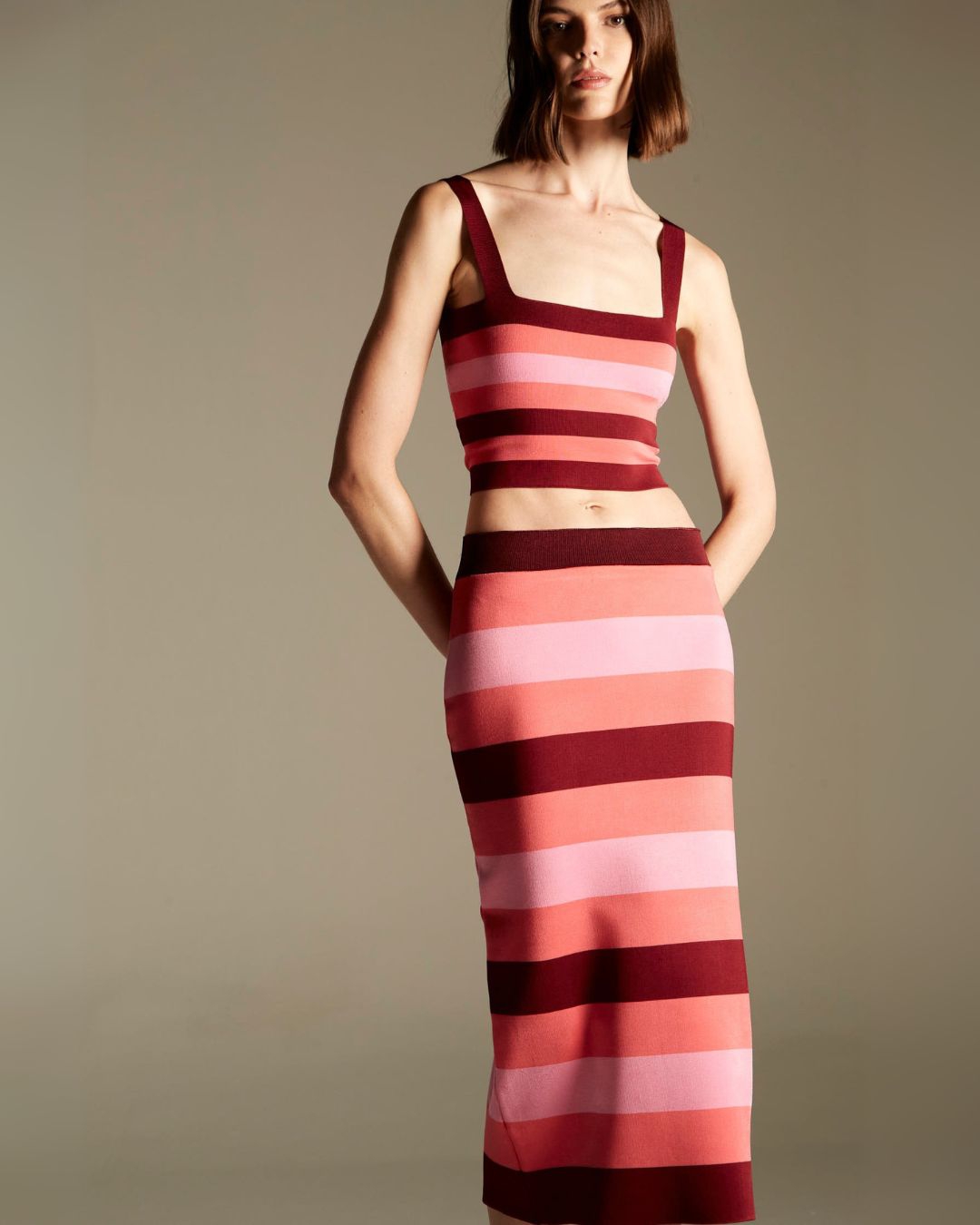 Saia Longa Hibisco Bordô - Maria Pavan