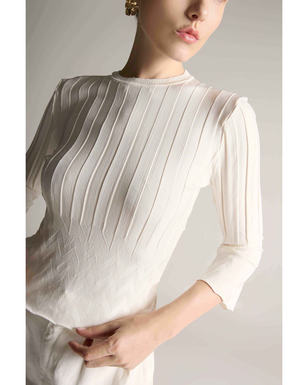 BLUSA CANELADA MANGA PRINCESA OFF WHITE - Maria Pavan