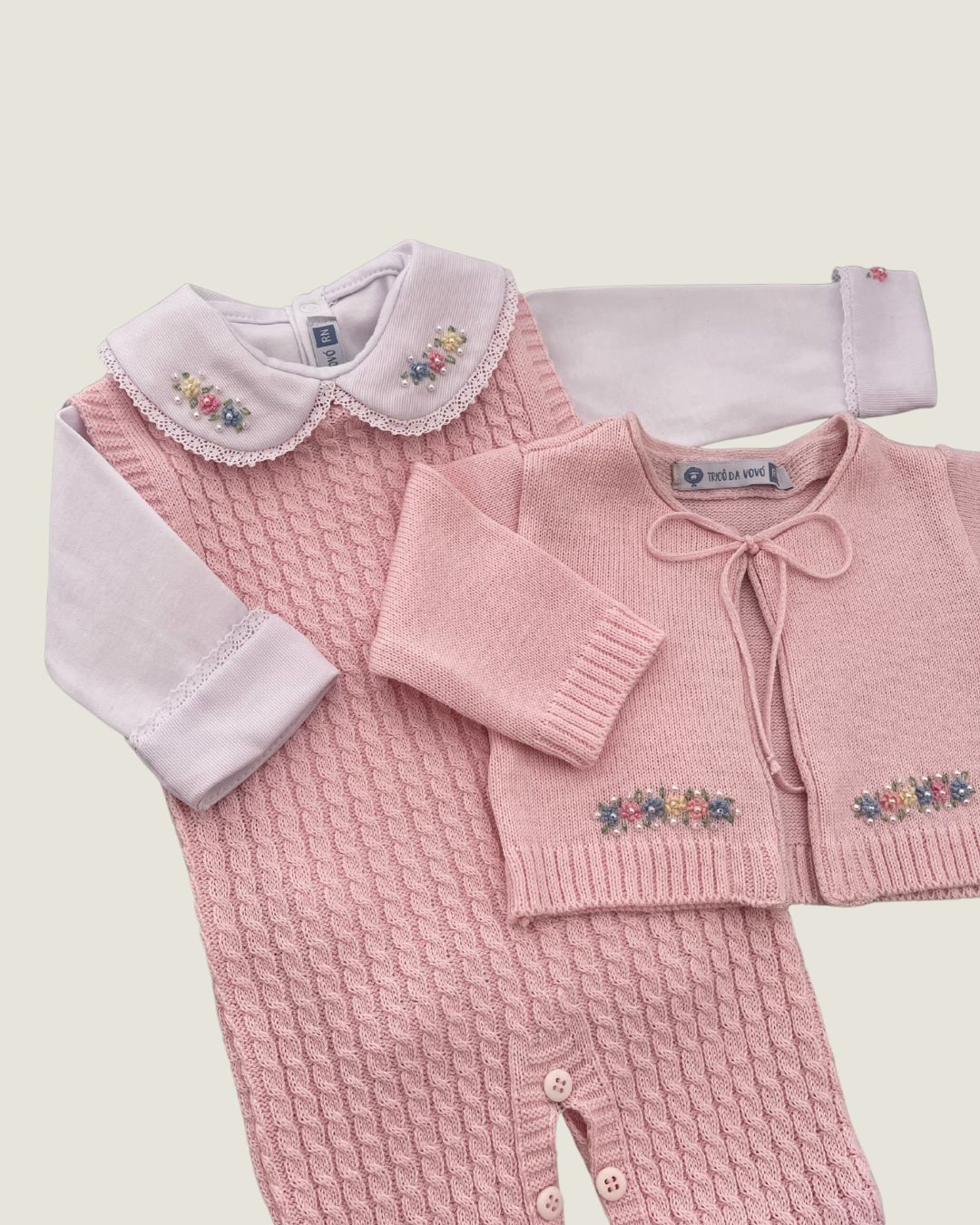 Macacão Paris rosa bebê