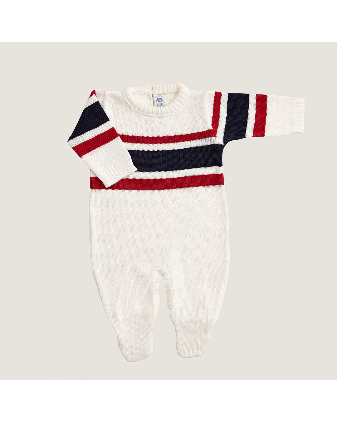 Macacão Lucas Branco com Azul Marinho e Vermelho.