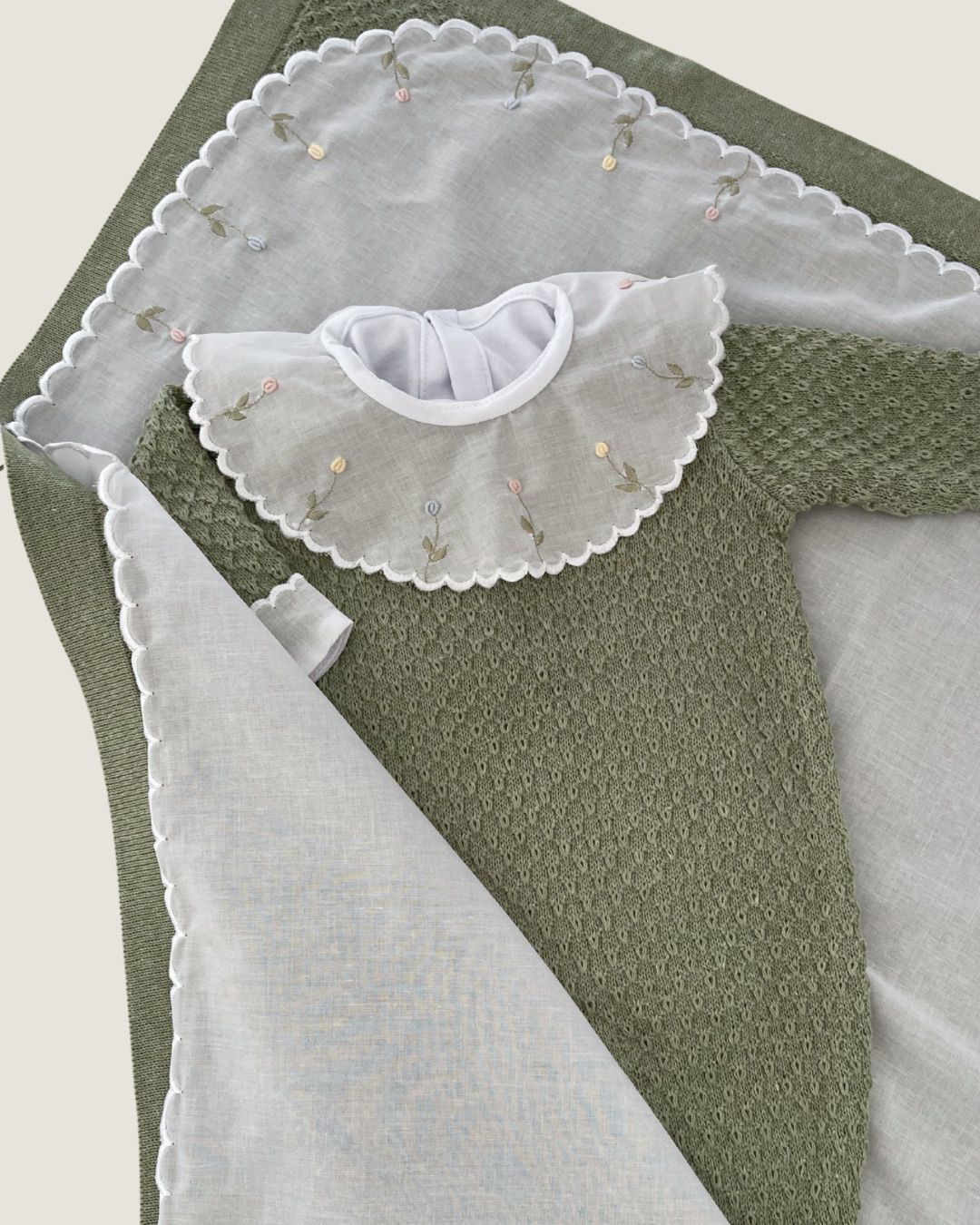 Saída Maternidade Pipoquinha Fem. Verde Mescla