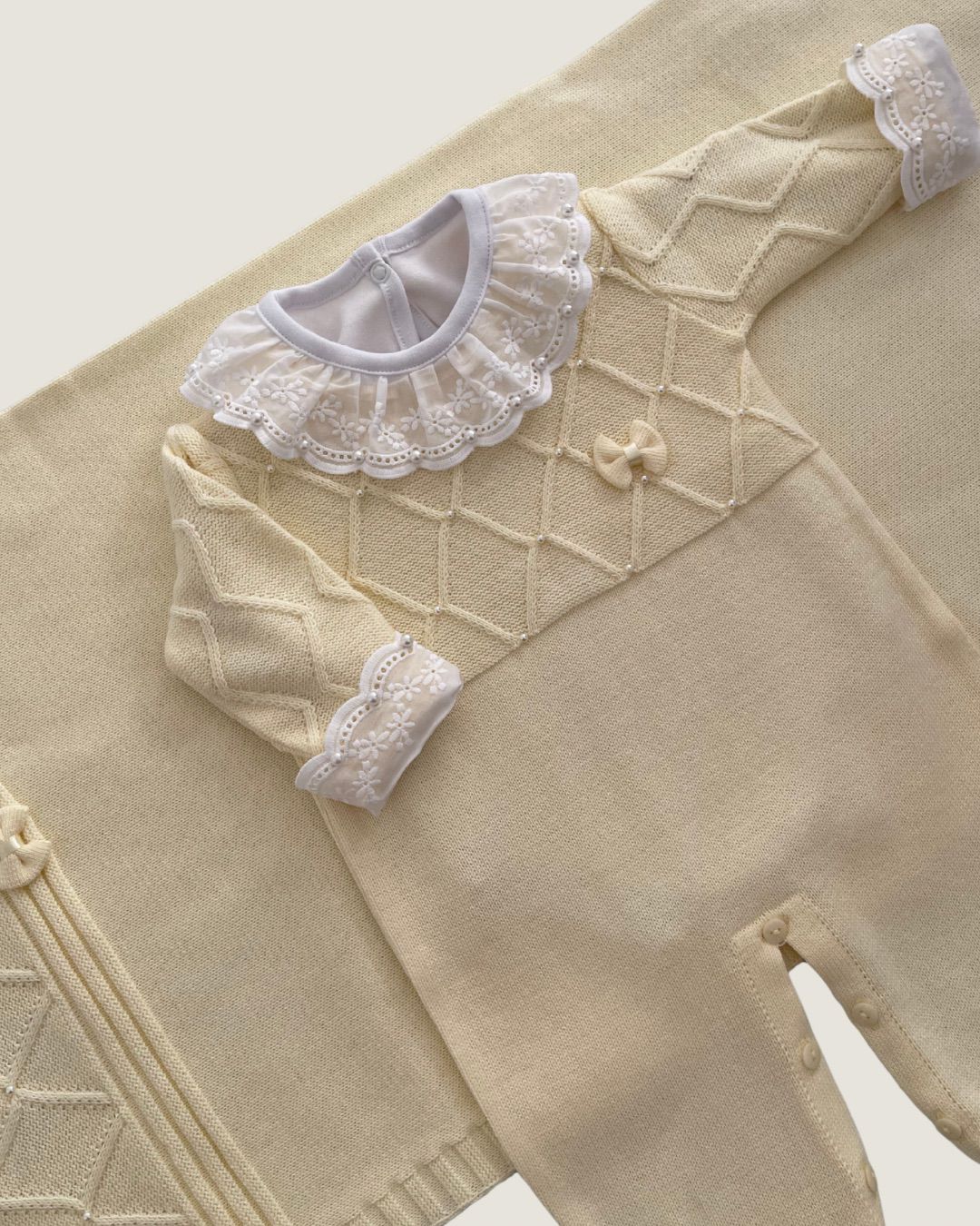 Saída Maternidade Maria Amarelo Pó