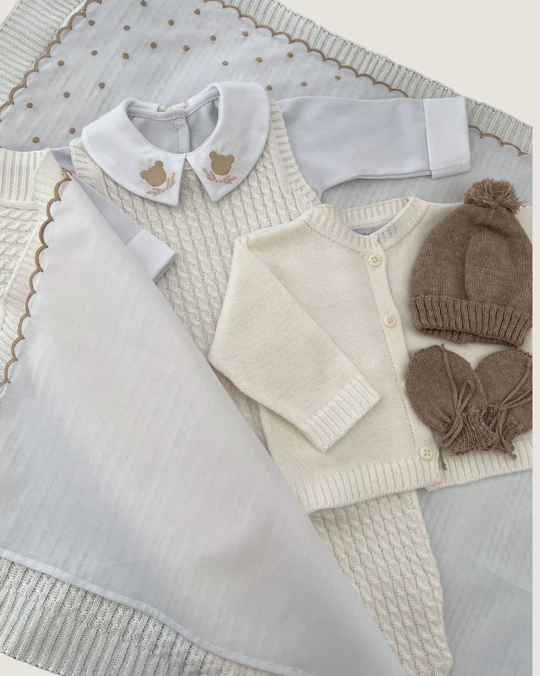 Saída Maternidade Paris Off White
