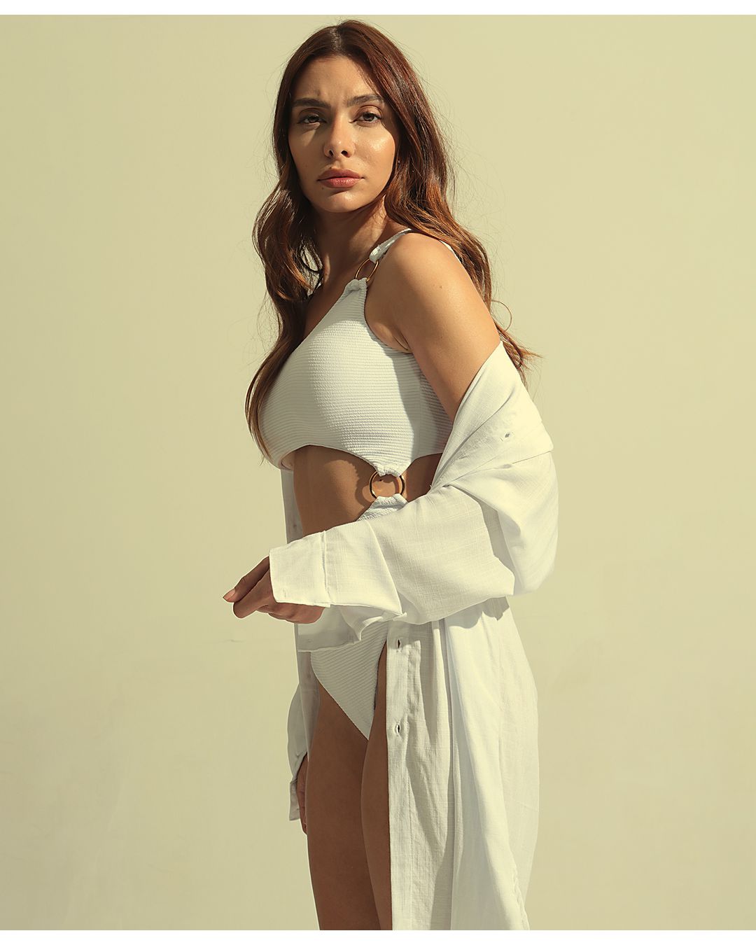 SAÍDA CAMISA OVER SIZE EM VISCOLINHO BRANCA