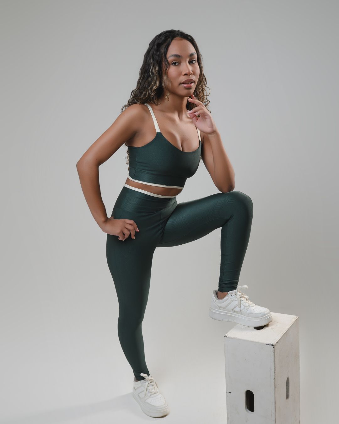 Conjunto Calça e Top Fitness Laura Duo Verde Bonsa... - Wemove Run