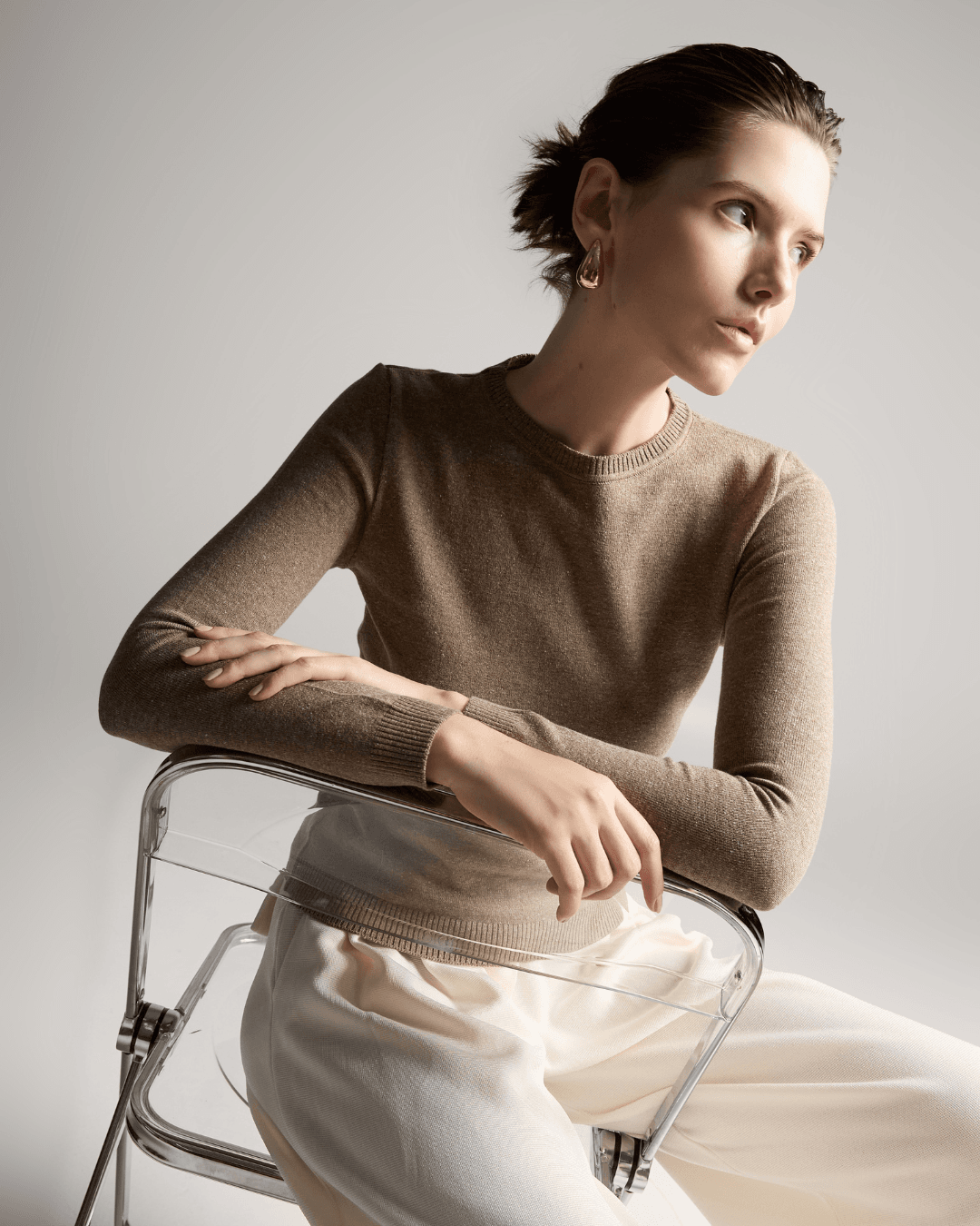 Blusa Básica Gola Careca Bege - Maria Pavan