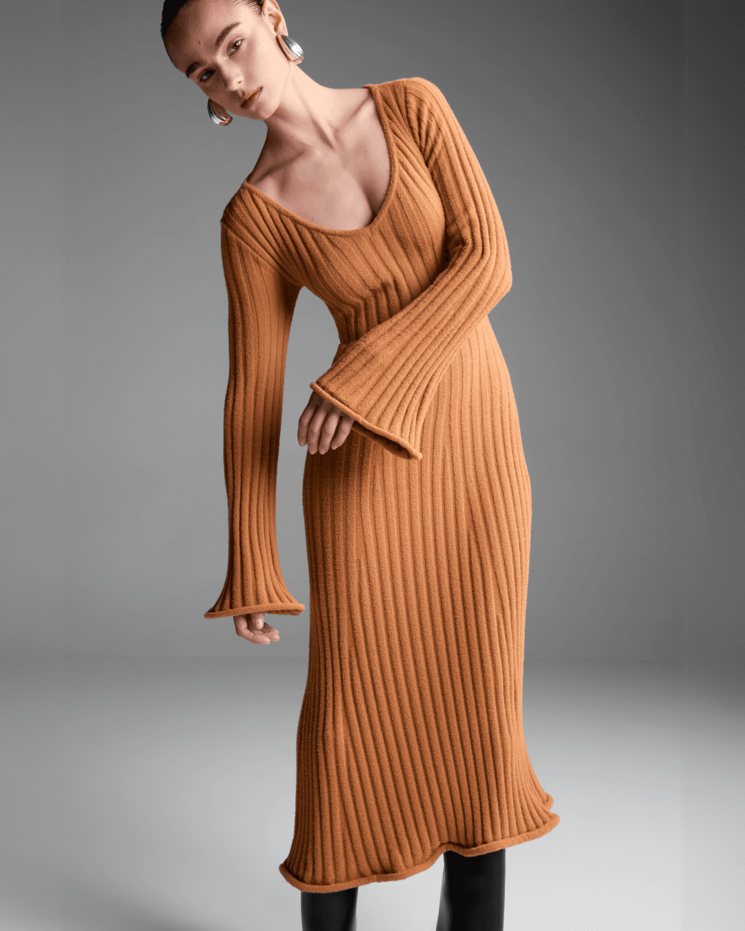 Vestido Ritmo Fio Pluma Caramelo - Maria Pavan