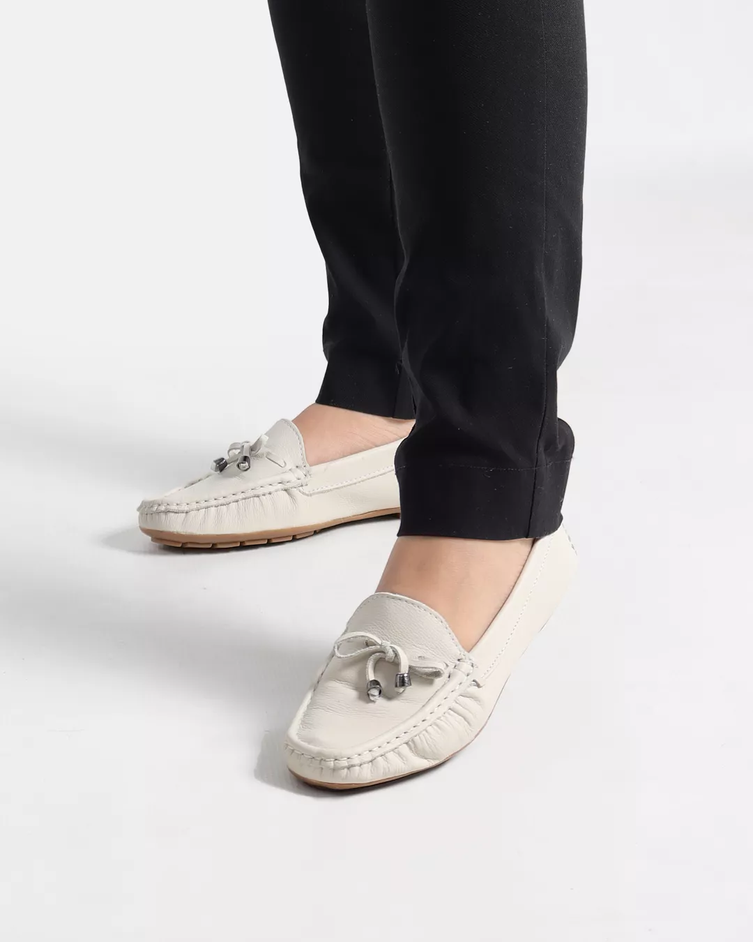 Sapato Feminino Mocassim Clássico Em Couro Cr... - Malta Shoes