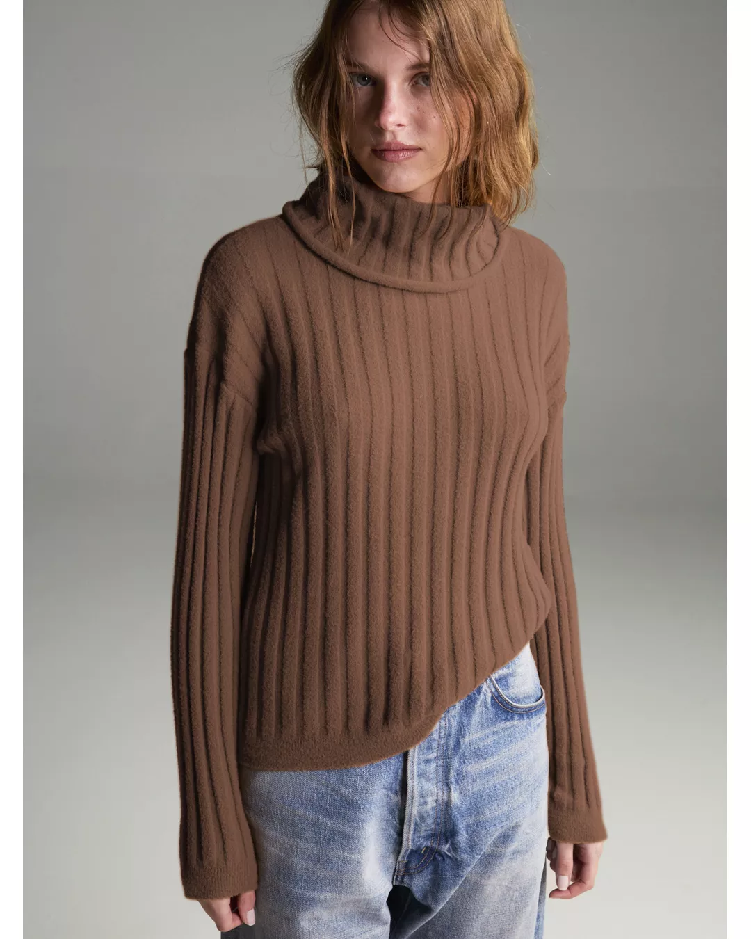 Pull Ritmo Fio Pluma Marrom Chocolate - Maria Pavan