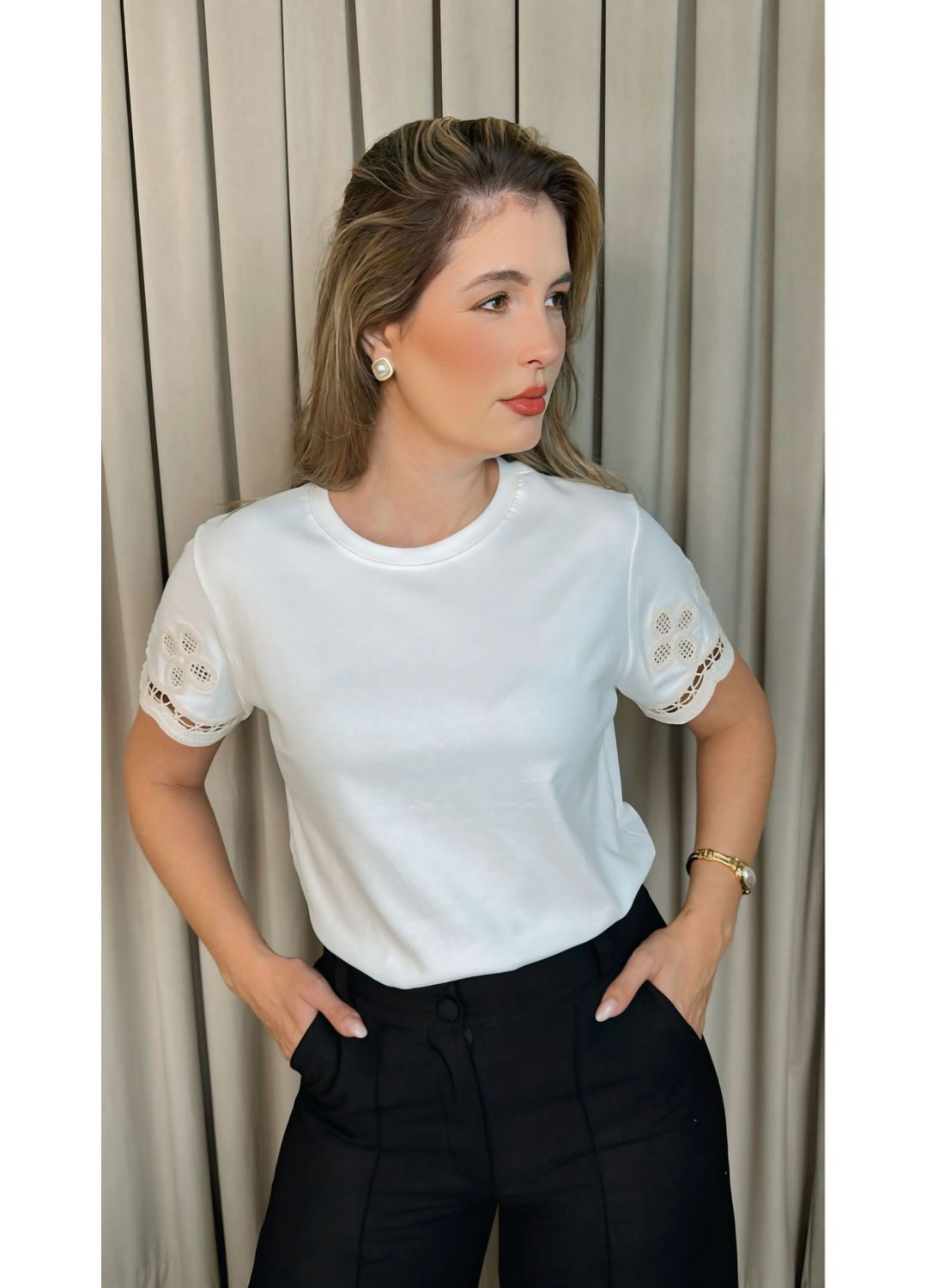 Plus - Blusa Feminina Manga Bordada... - D'Menina