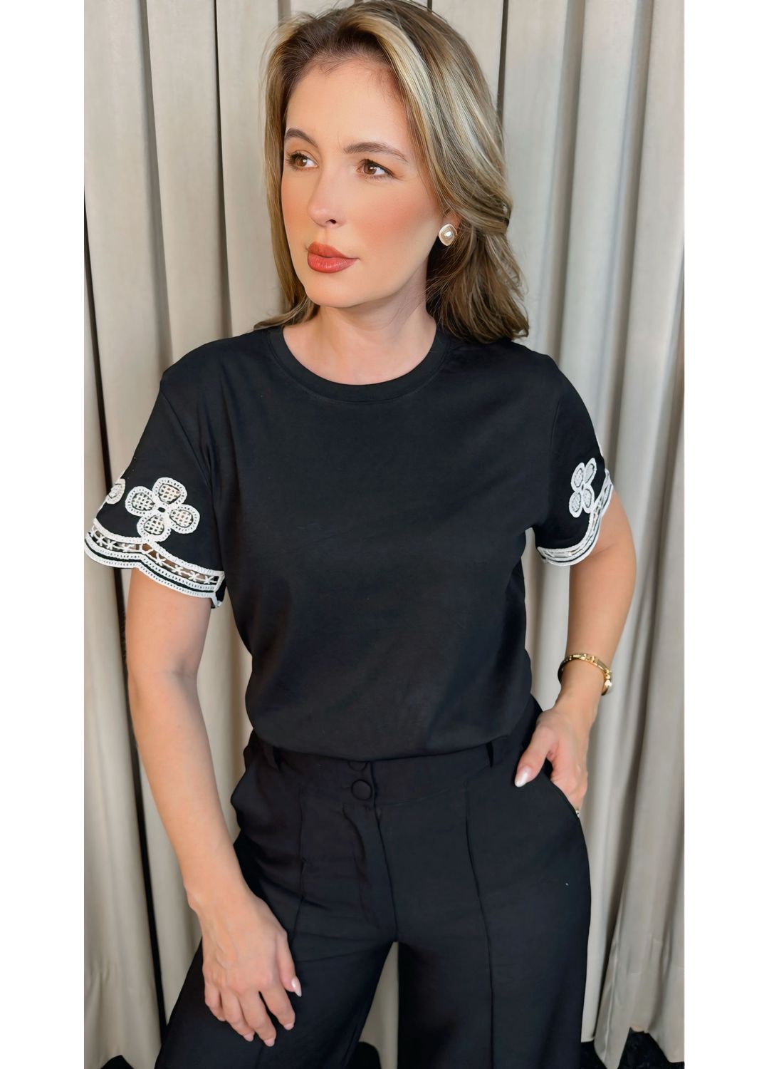 Plus - Blusa Feminina Manga Bordada... - D'Menina
