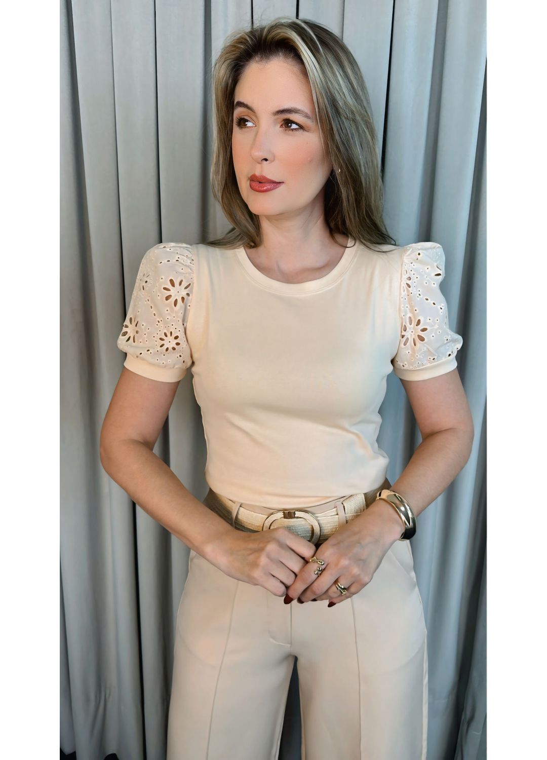 T-shirt Feminina Com Detalhe Na Man... - D'Menina
