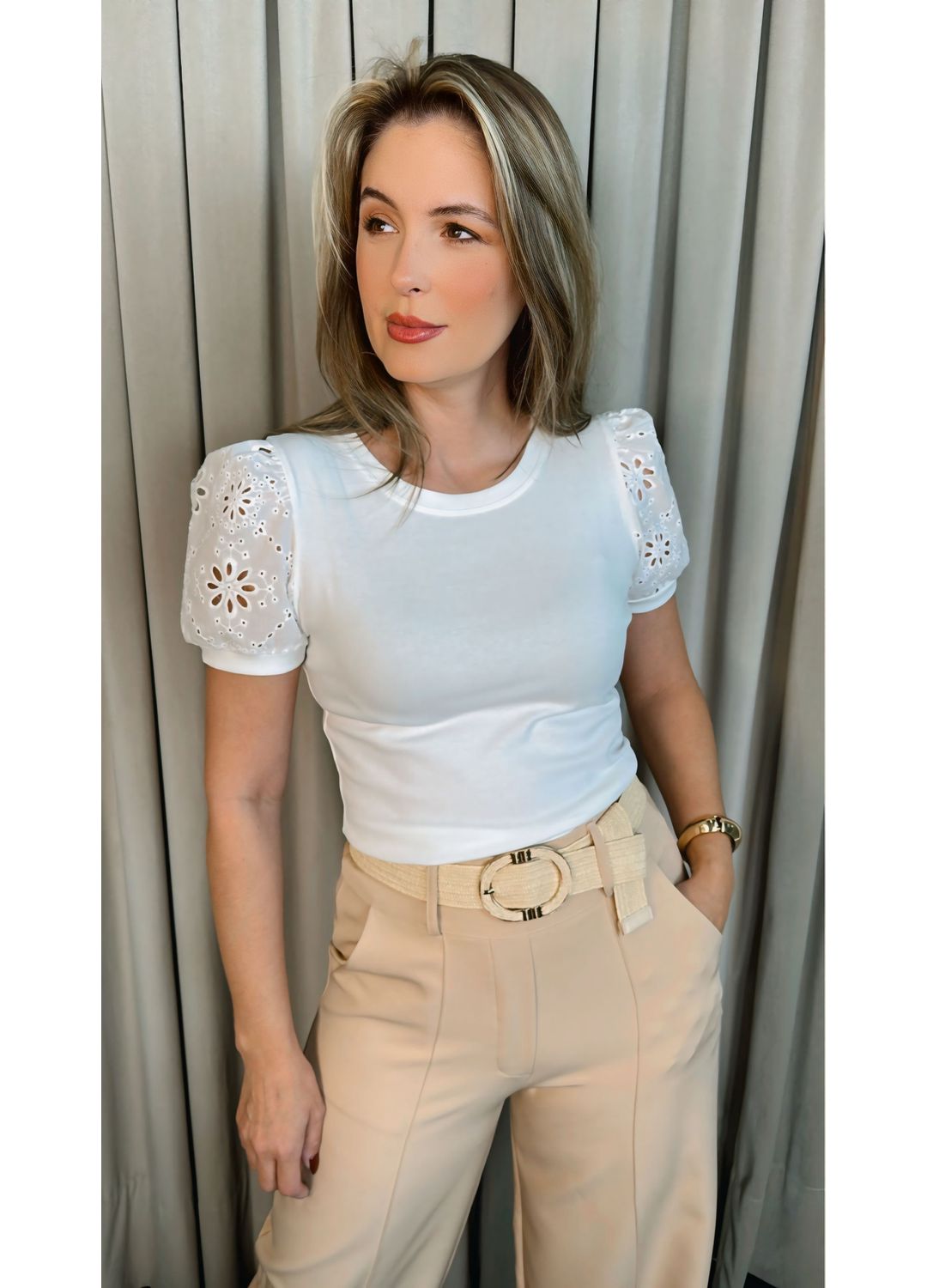 T-shirt Feminina Com Detalhe Na Man... - D'Menina