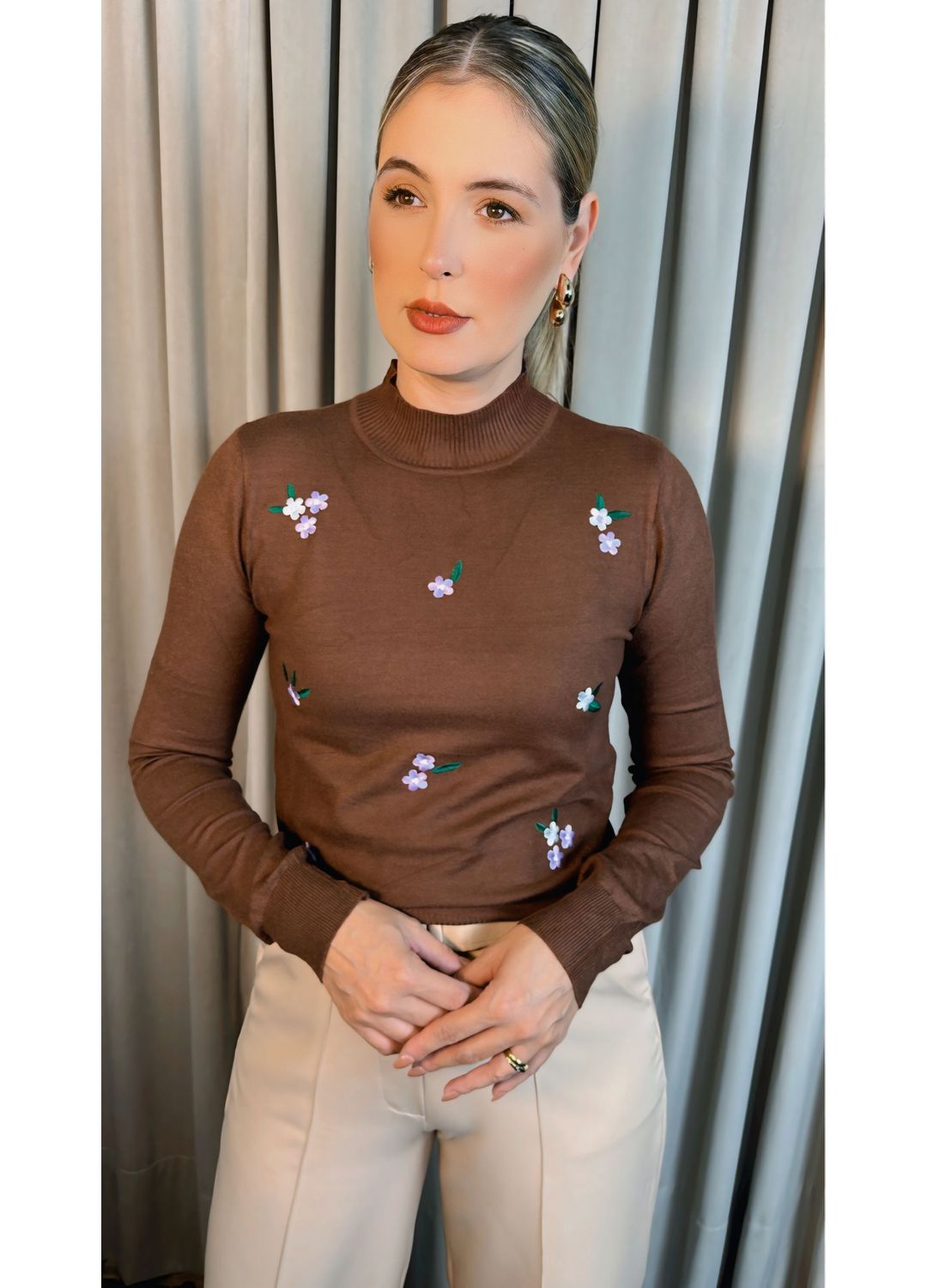 Blusa Feminina Em Tricô Com Aplicaç... - D'Menina
