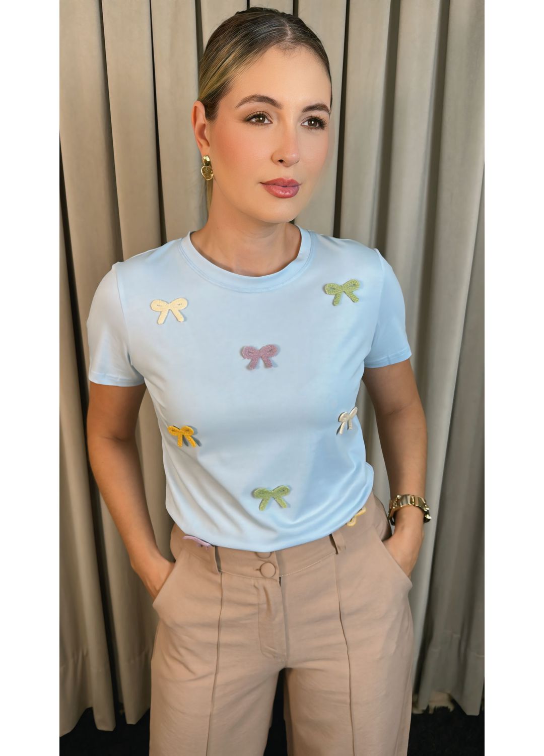 T-shirt Feminina Bordada Laço - Azu... - D'Menina