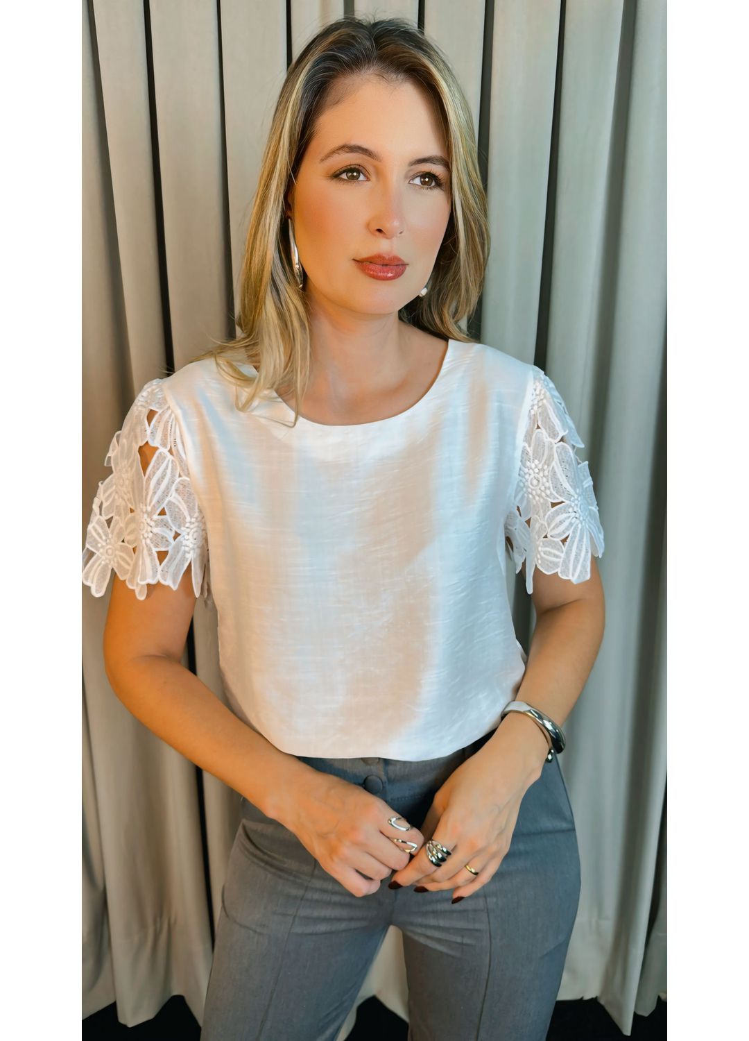 Blusa Feminina Manga Guipir Elegânc... - D'Menina