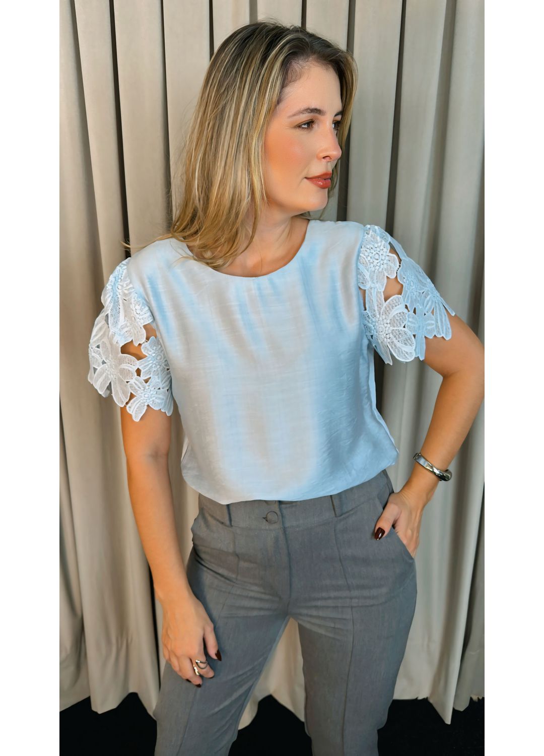 Blusa Feminina Manga Guipir Elegânc... - D'Menina