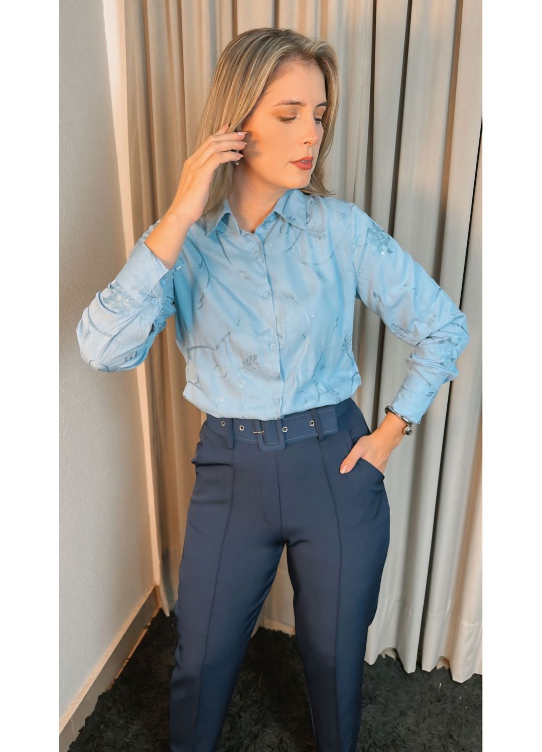Camisa Feminina Bordada Manga Longa... - D'Menina