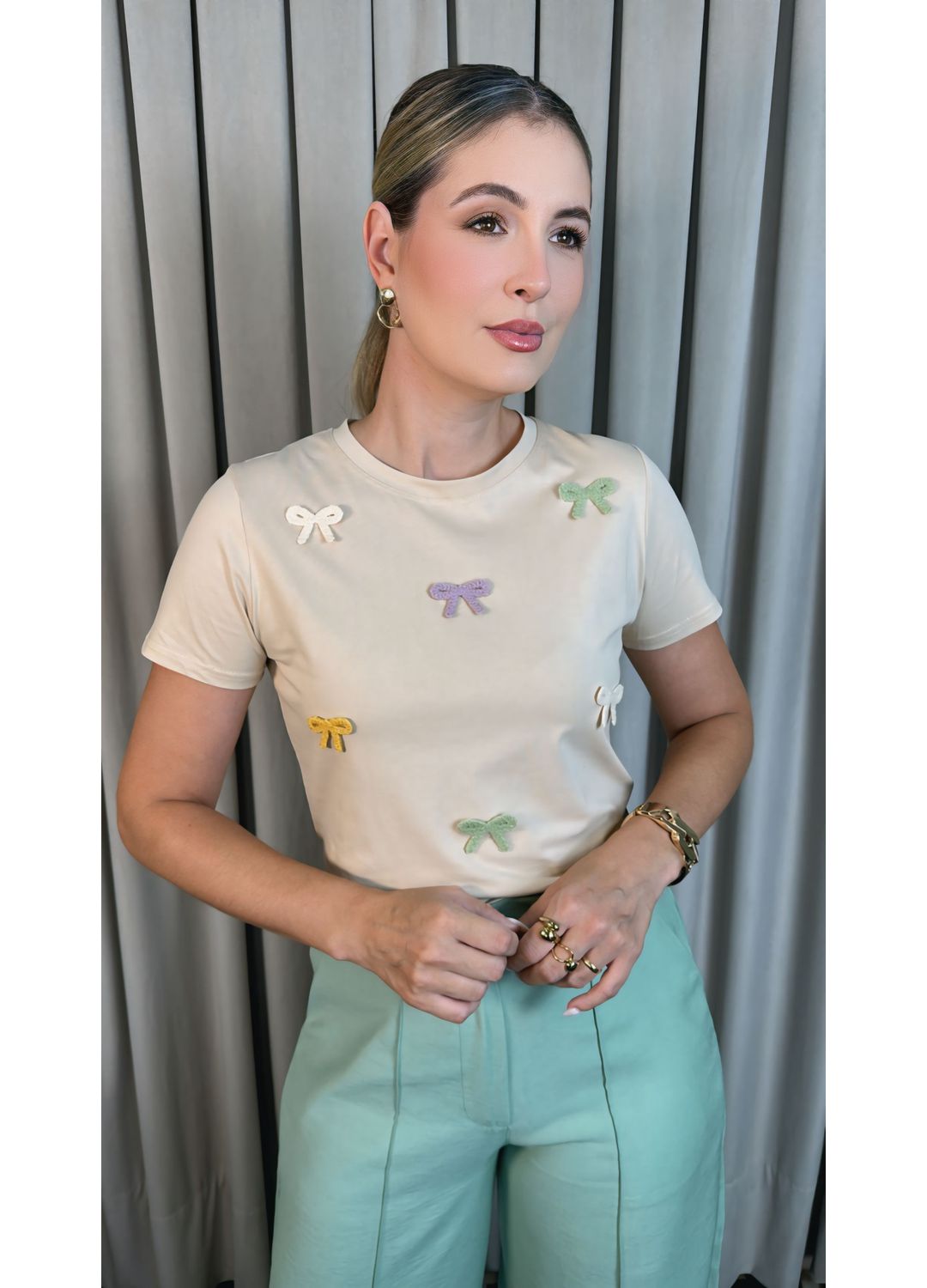 T-shirt Feminina Bordada Laço - Nud... - D'Menina