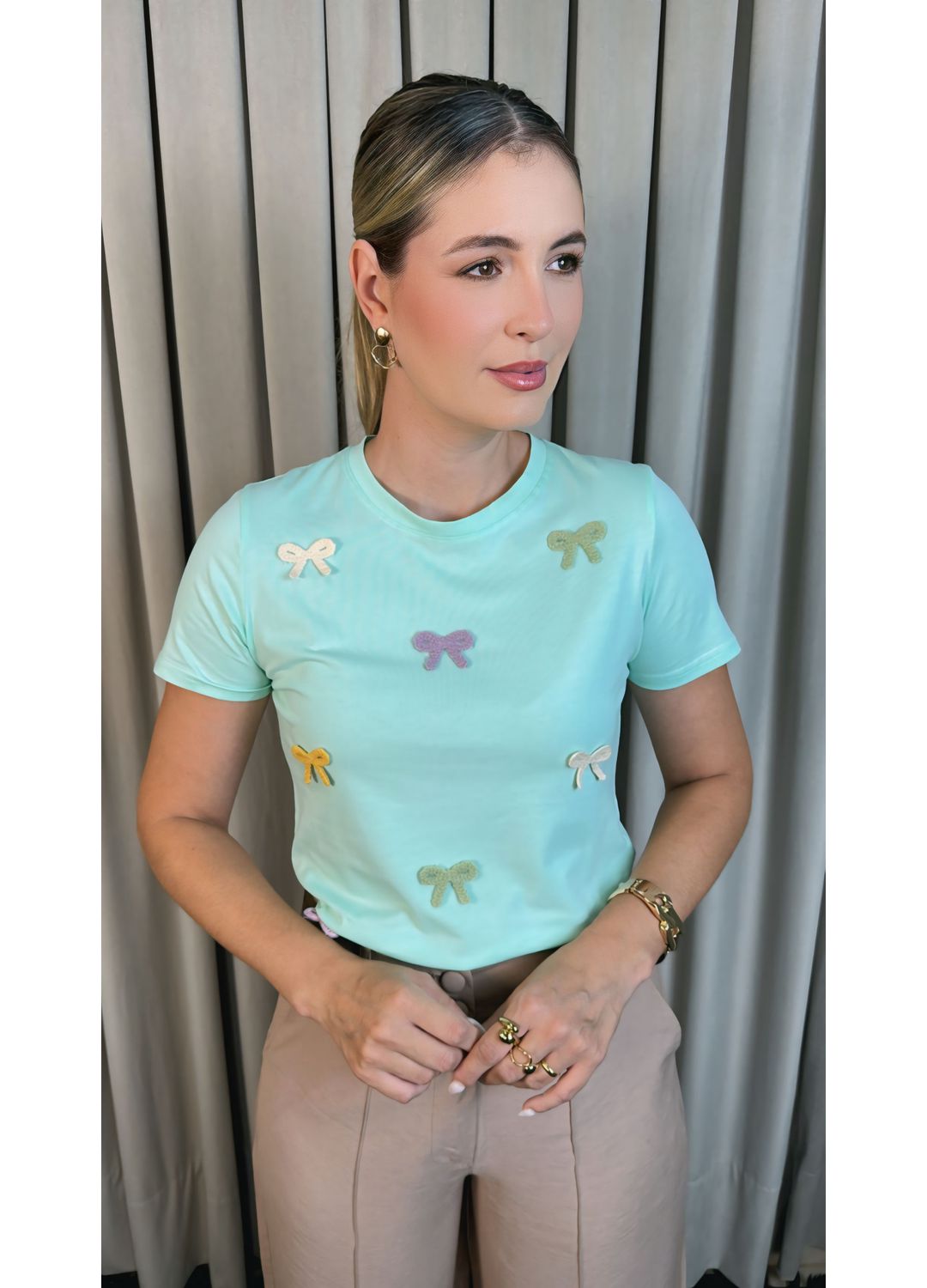 T-shirt Feminina Bordada Laço - Ver... - D'Menina