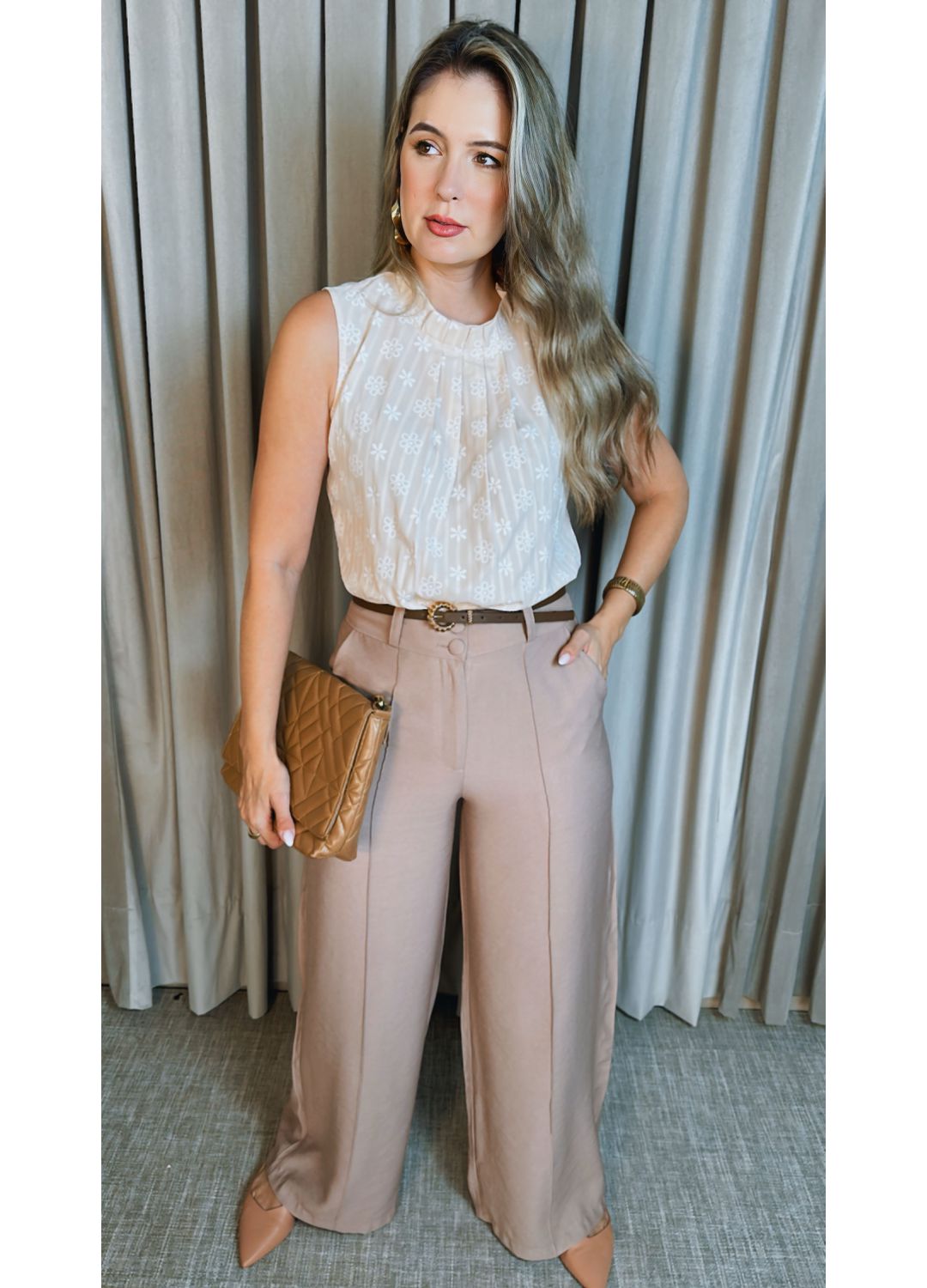 Blusa Classica e Elegante Gola Plis... - D'Menina