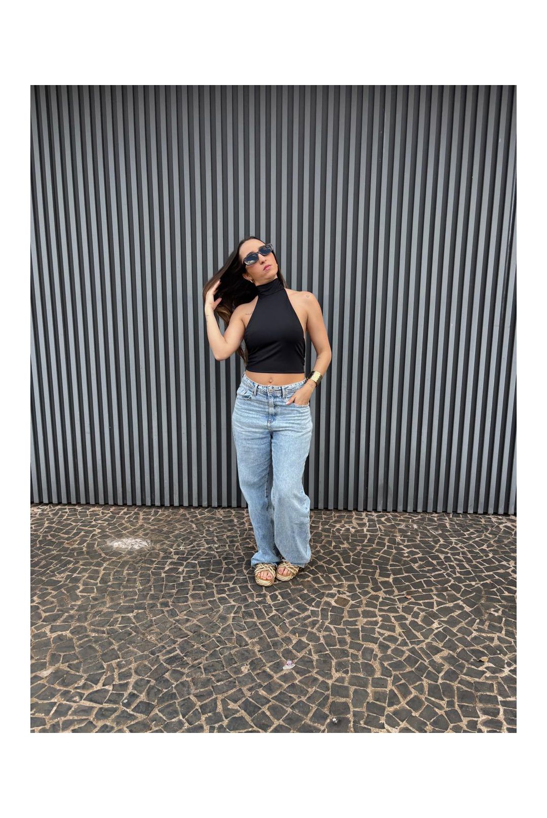 Blusa costa nua helena preta - Milla