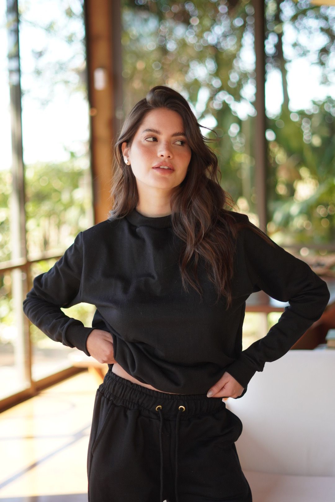 BLUSA MOLETOM THASSIA PRETA - Milla