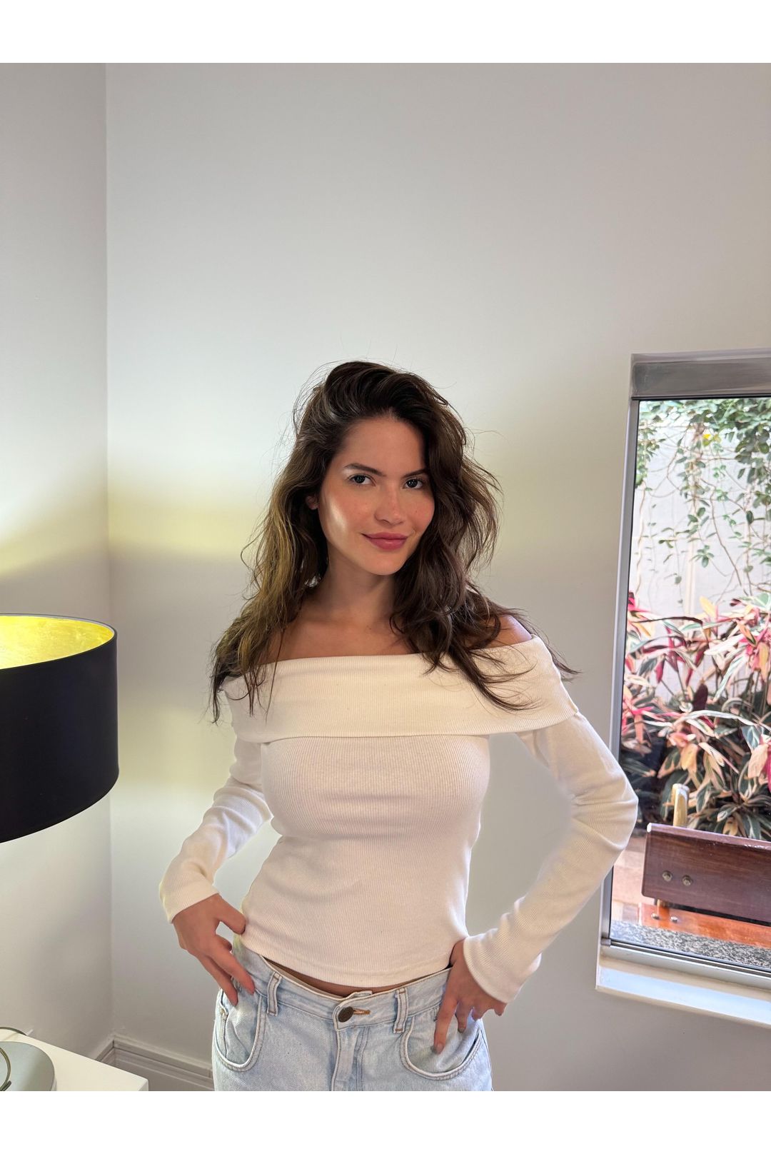 BLUSA OMBRO A OMBRO AMÉLIA BAUNILHA - Milla