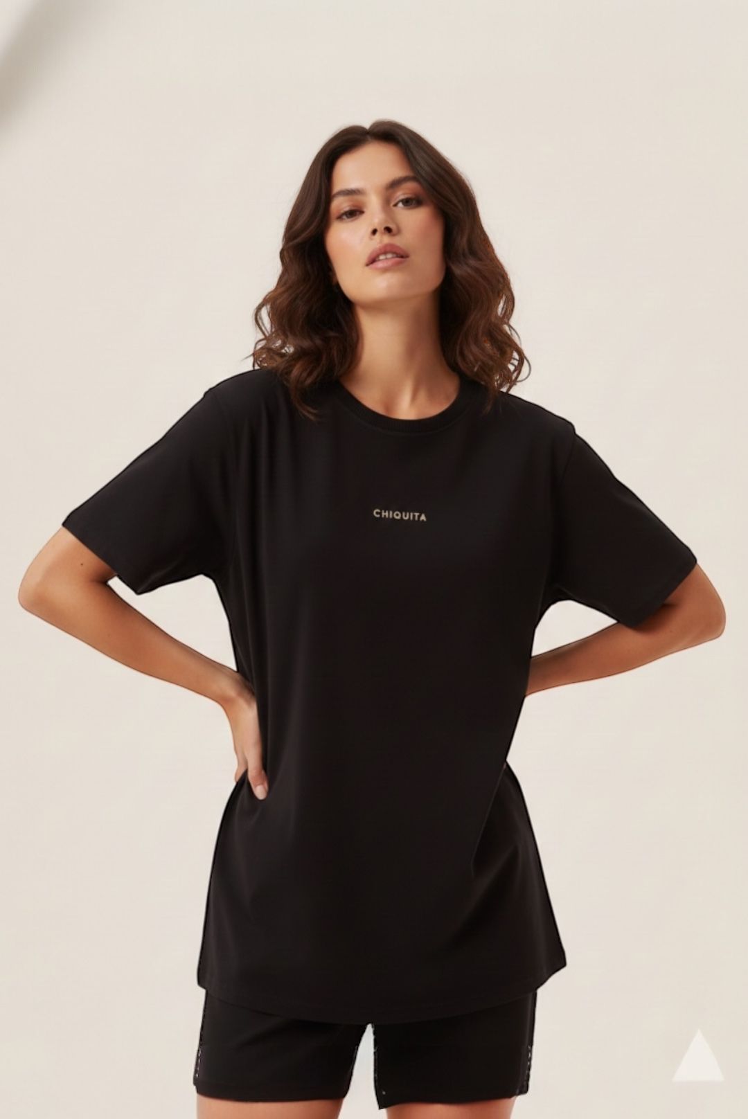 T-SHIRT CHIQUITA PRETA - Milla