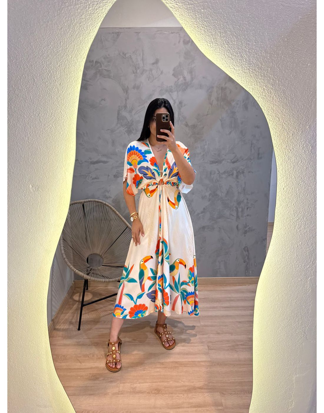 VESTIDO IZAAC ESTAMPADO COM FUNDO CLARO