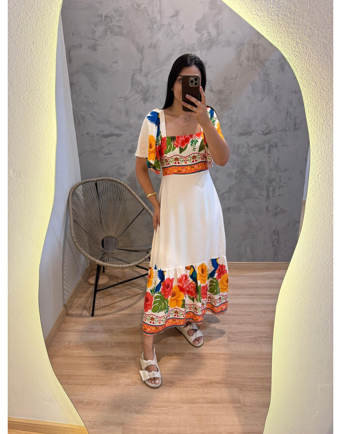 VESTIDO JARDIM ESTAMPADO FUNDO CLARO