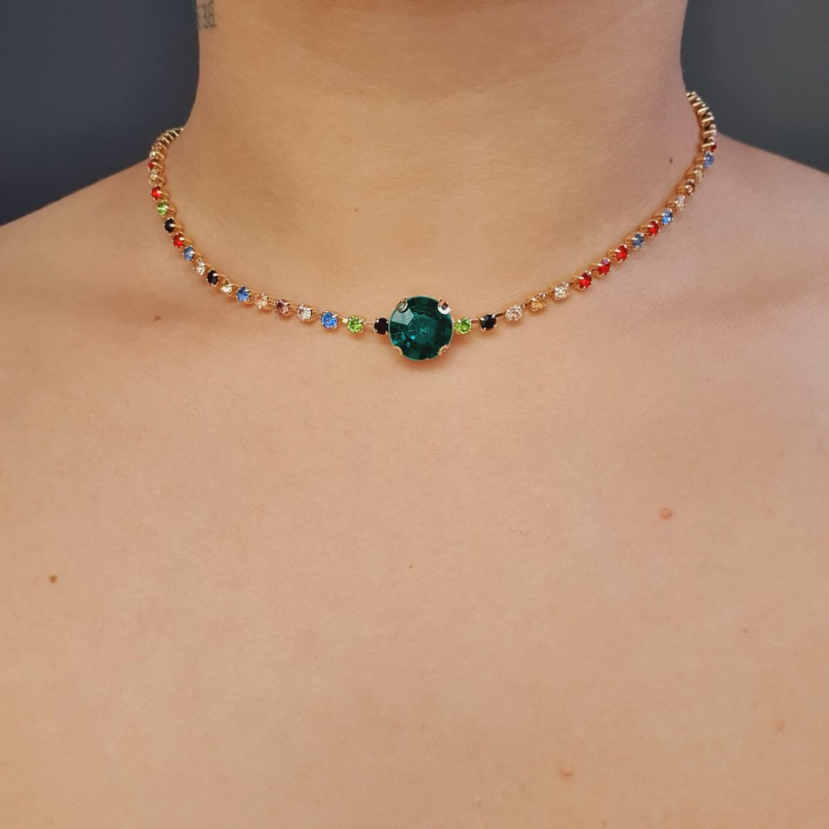 Colar Folheado A Ouro 18K Pedra Verde Colorida - Chérie Bijoux