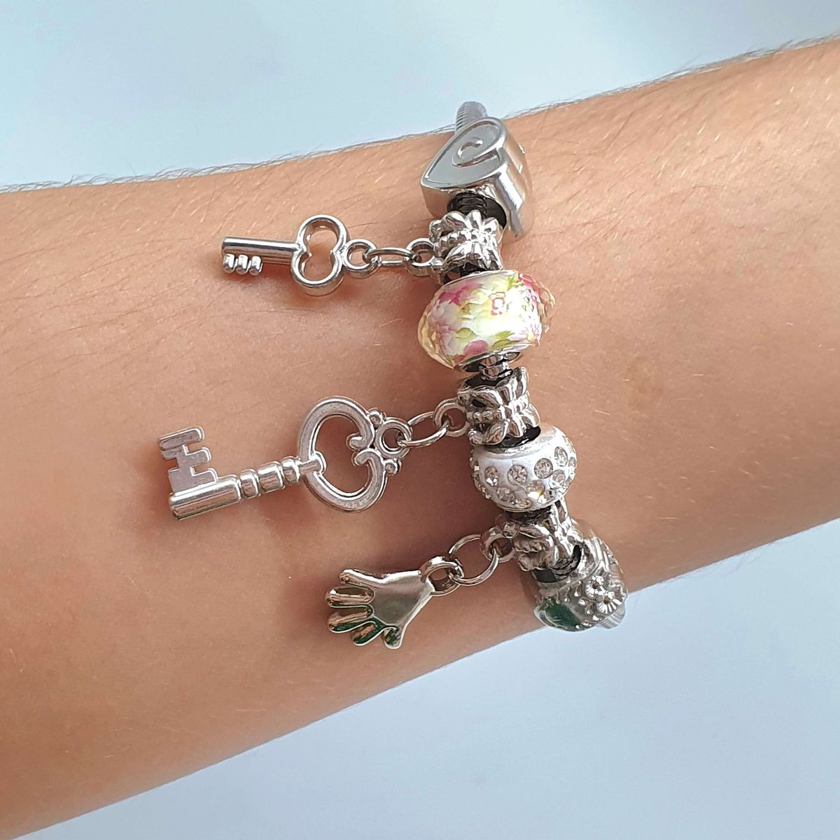 Pulseira Pandora Com Berloques Prata - Chérie Bijoux