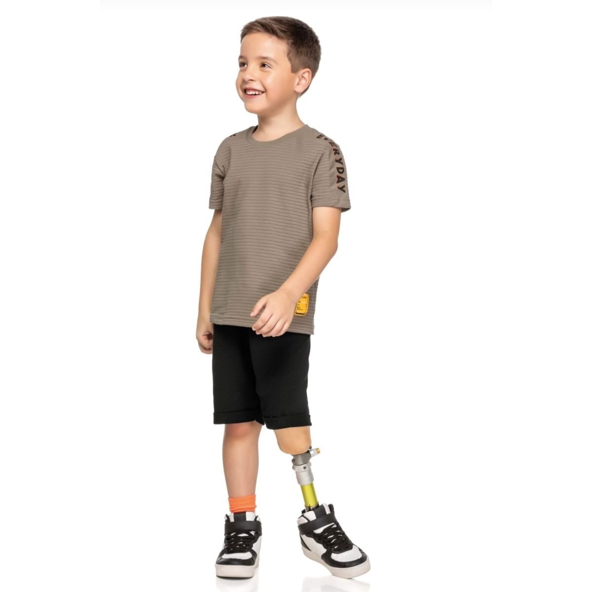 Conjunto Infantil Camiseta e Bermuda Moletinho Eli... - Fátima Modas