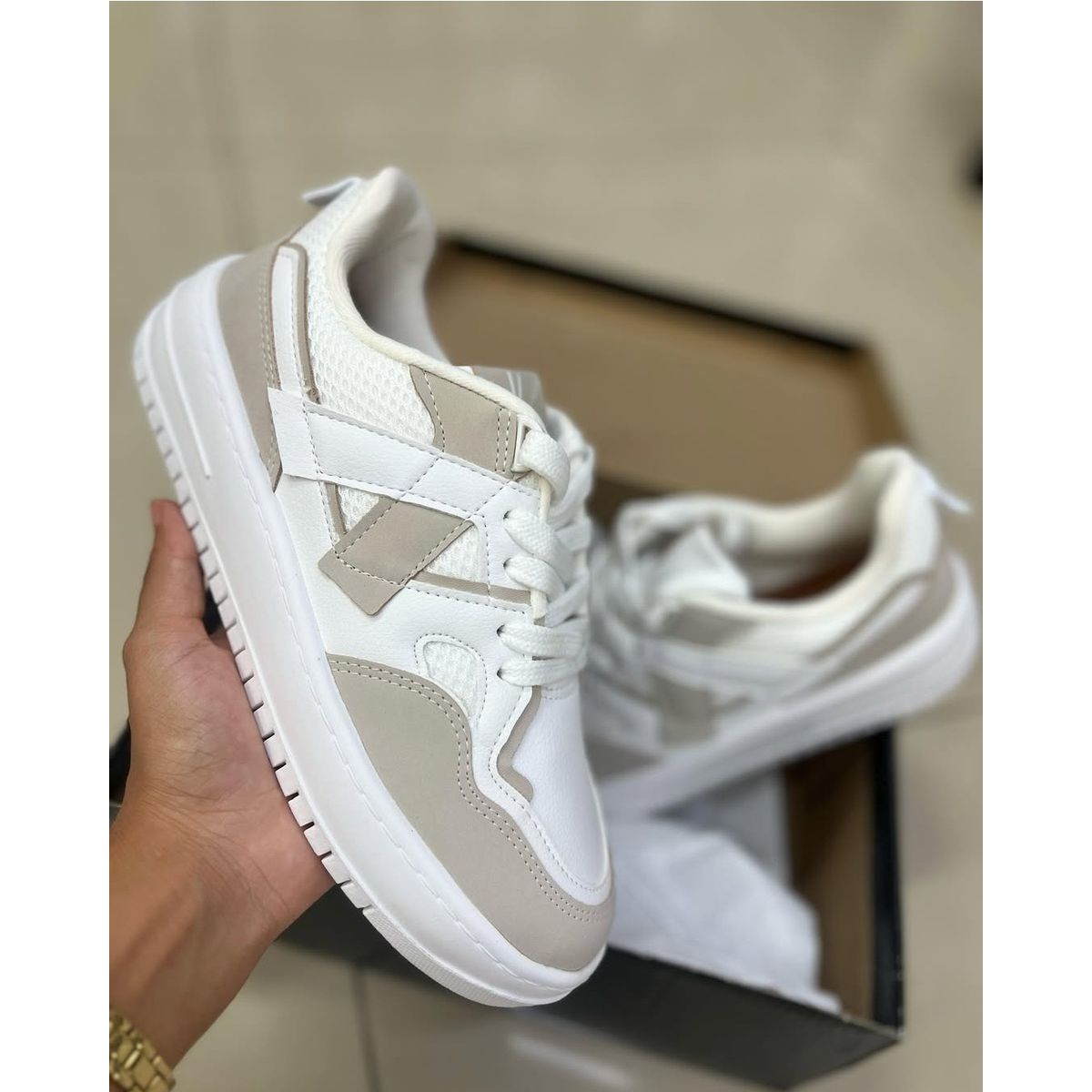Tênis Feminino Vizzano Flatform em Napa com Recort... - Fátima Modas