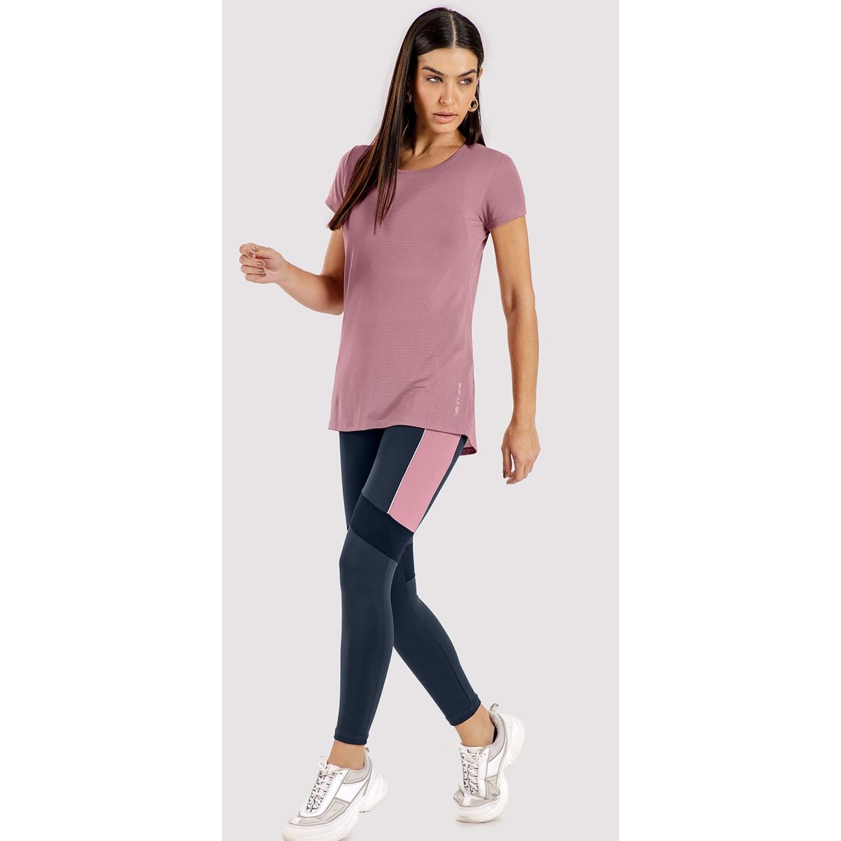 Blusa Manga Curta em Malha Alongada - Fátima Modas