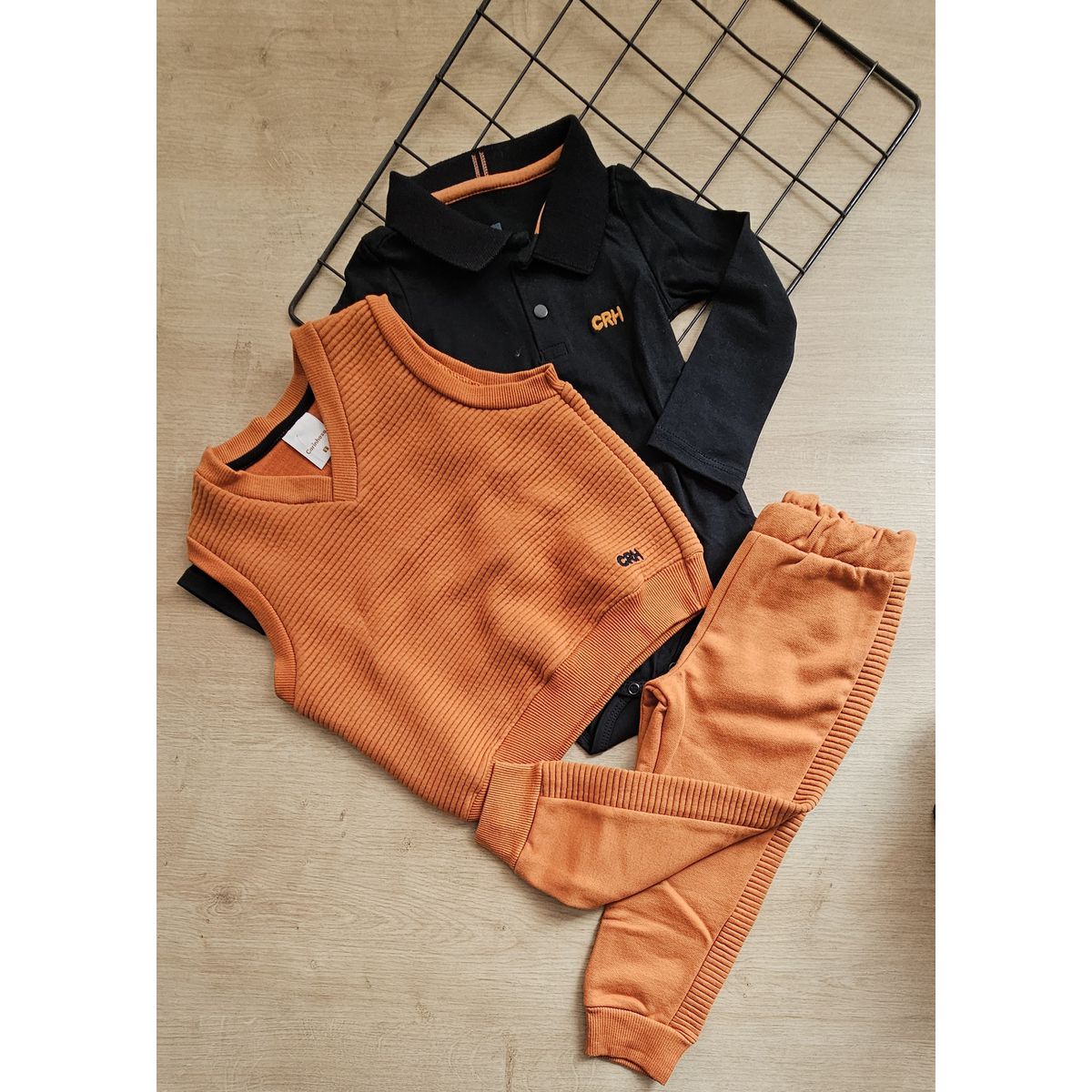 CONJUNTO COLETE/BODY/CALCA CARINHOSO - Fátima Modas