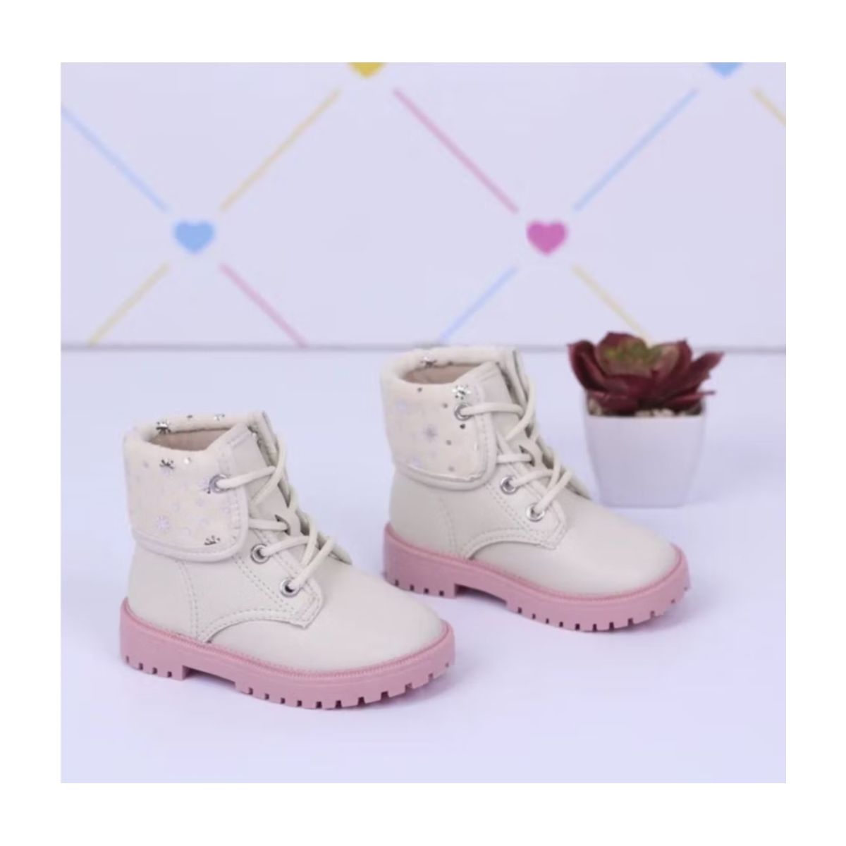 BOTA COTURNO INFANTIL MOLEKINHA FLOCOS PELINHO EST... - Fátima Modas