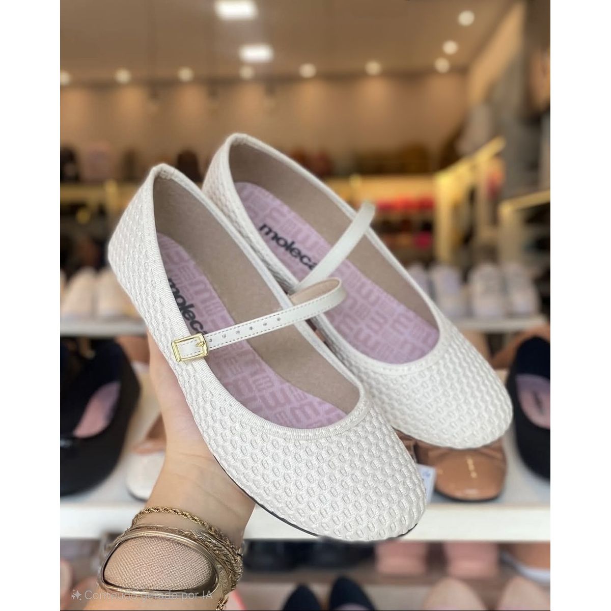Sapatilha Moleca Textil Off-White - Fátima Modas