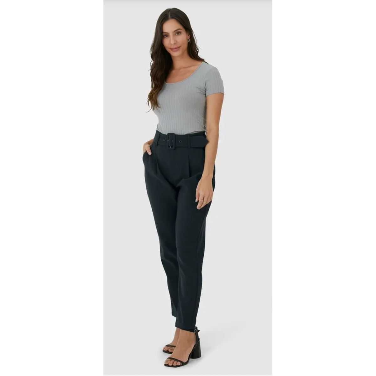 Calça Alfaiataria Feminina Com Cinto E Bolso Later... - Fátima Modas