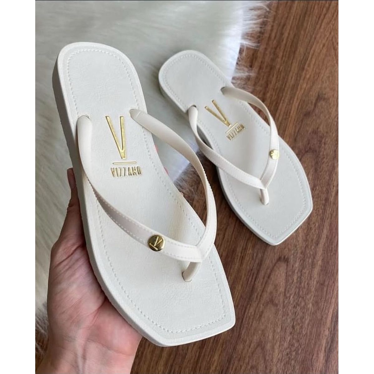 Chinelo Vizzano Detalhe da Marca Liso 6531.100 - Fátima Modas