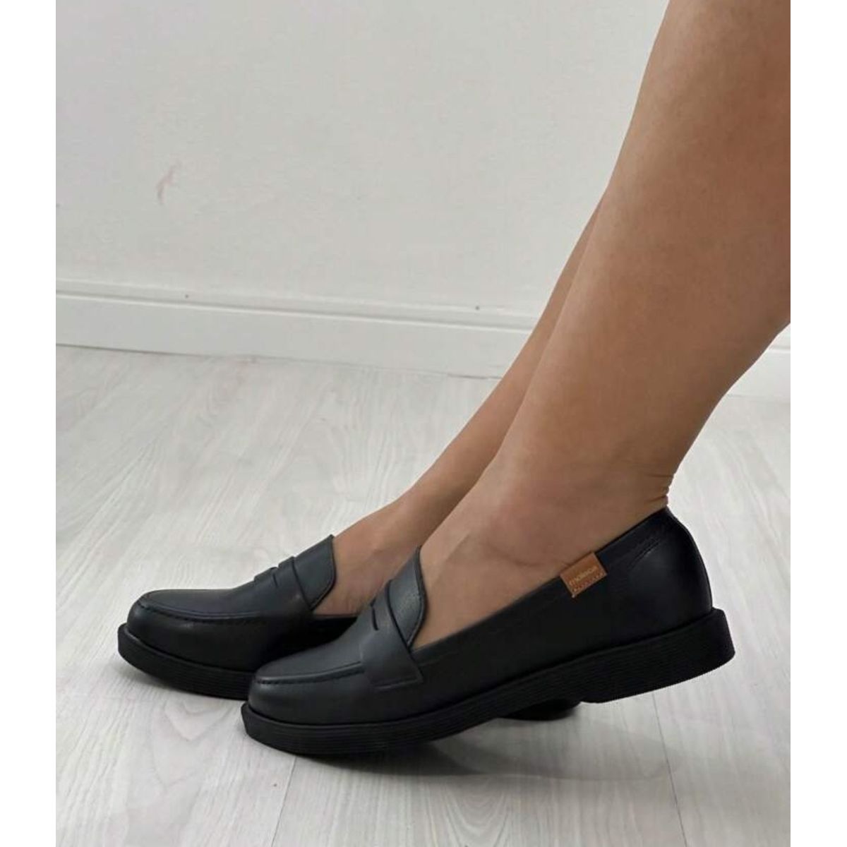 Mocassim Moleca Loafer 5666.105 Feminino - Preto - Fátima Modas