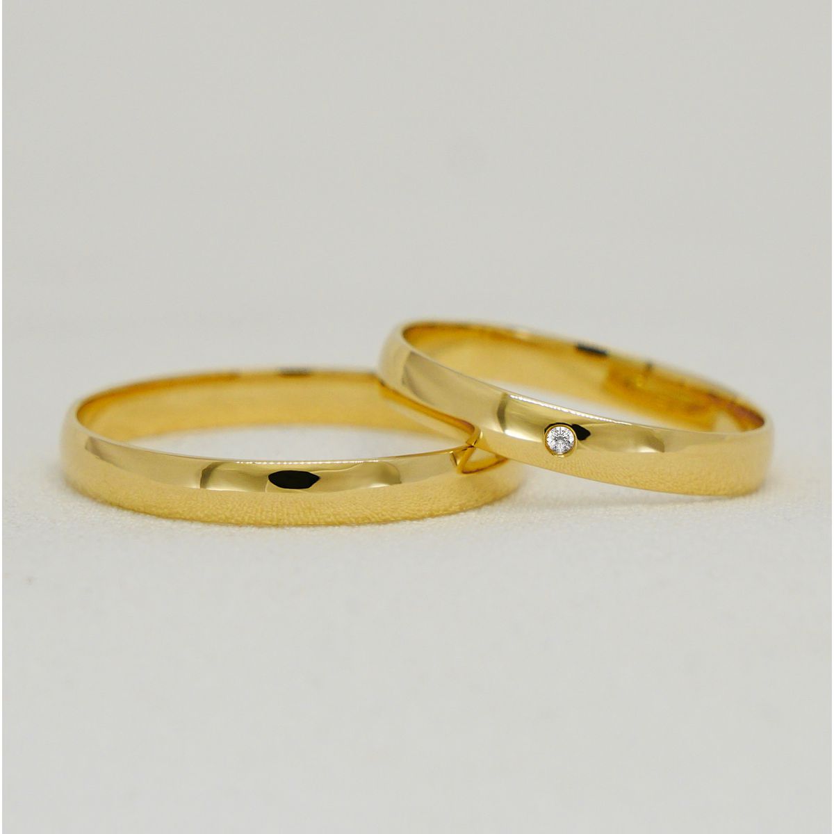 Aliança de Casamento em Ouro Aurora Sapphire - Par... - PIPPER JOIAS