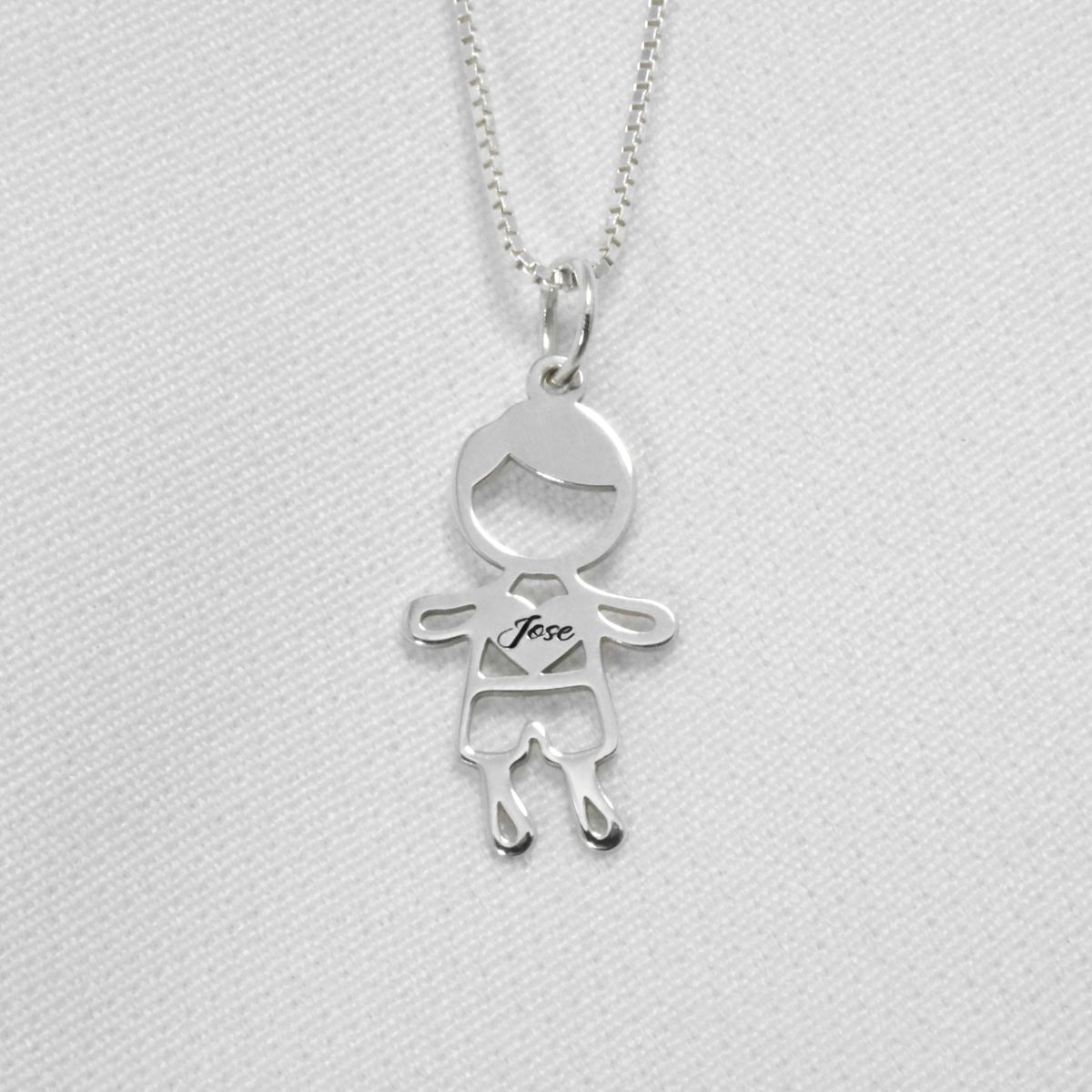 Pingente Menino Personalizado com nome em Prata 99... - PIPPER JOIAS
