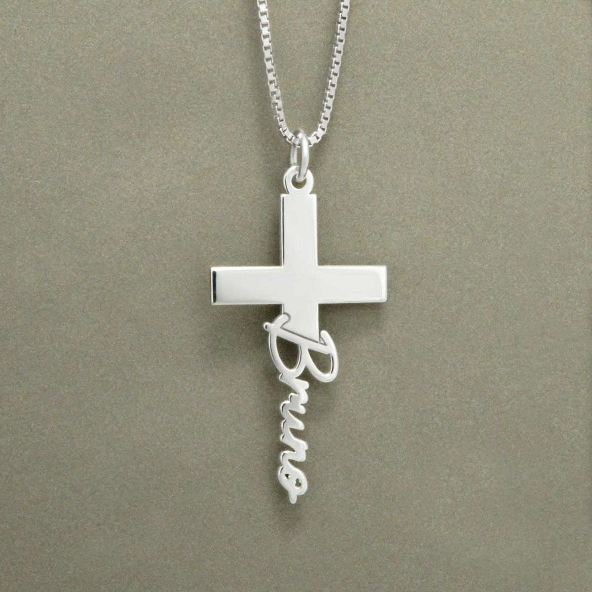 Pingente em Prata 995 crucifixo com nome detalhes ... - PIPPER JOIAS
